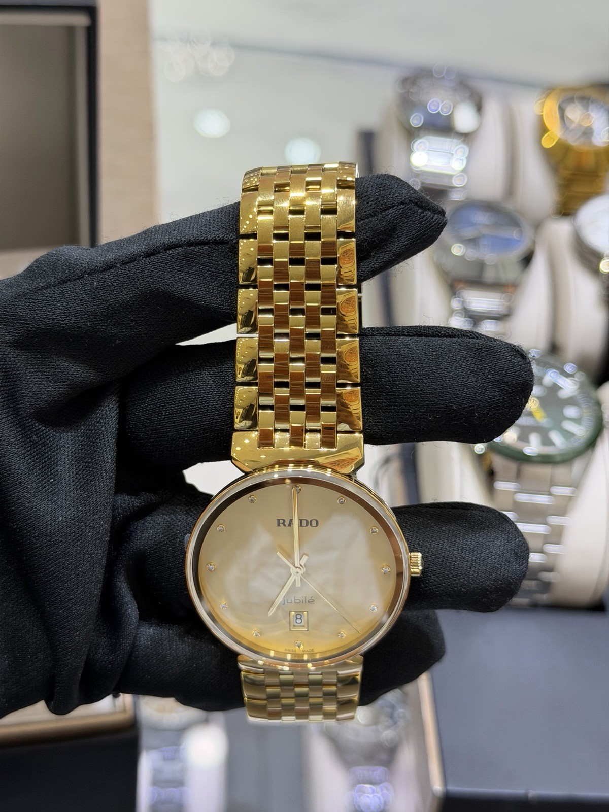 New Rado Florence Diamonds Stainless Steel Golden Dial Men’s Watch R48914713