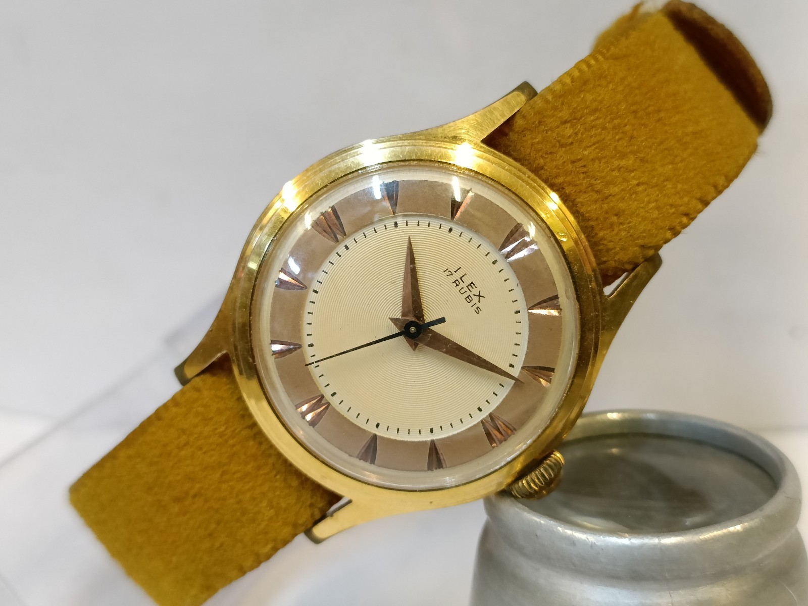 ILEX 17 RUBIS WINDING CREAM DIAL SWISS UNISEX ADULTS WORKING CONDITION