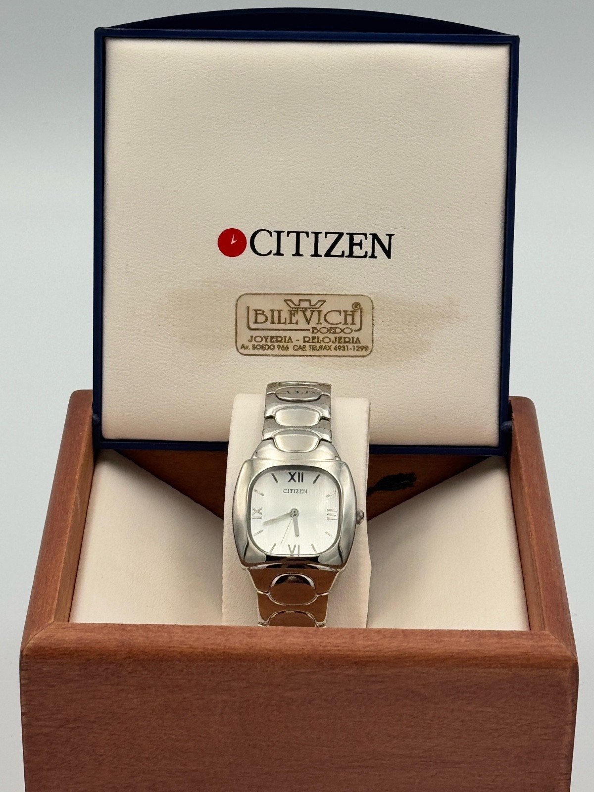Vintage CITIZEN MENS steel square white dial wr100m NEW OLD STOCK,