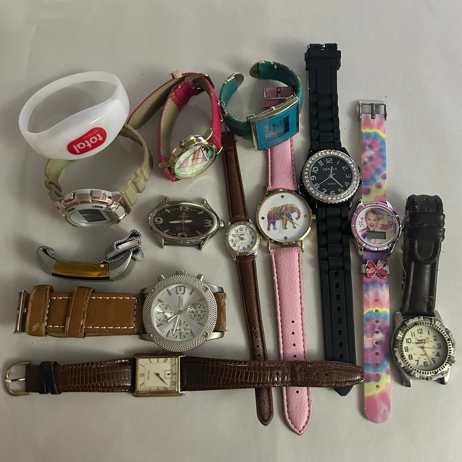 Assorted Watches Used Not Working For Parts Or Pieces lot 4