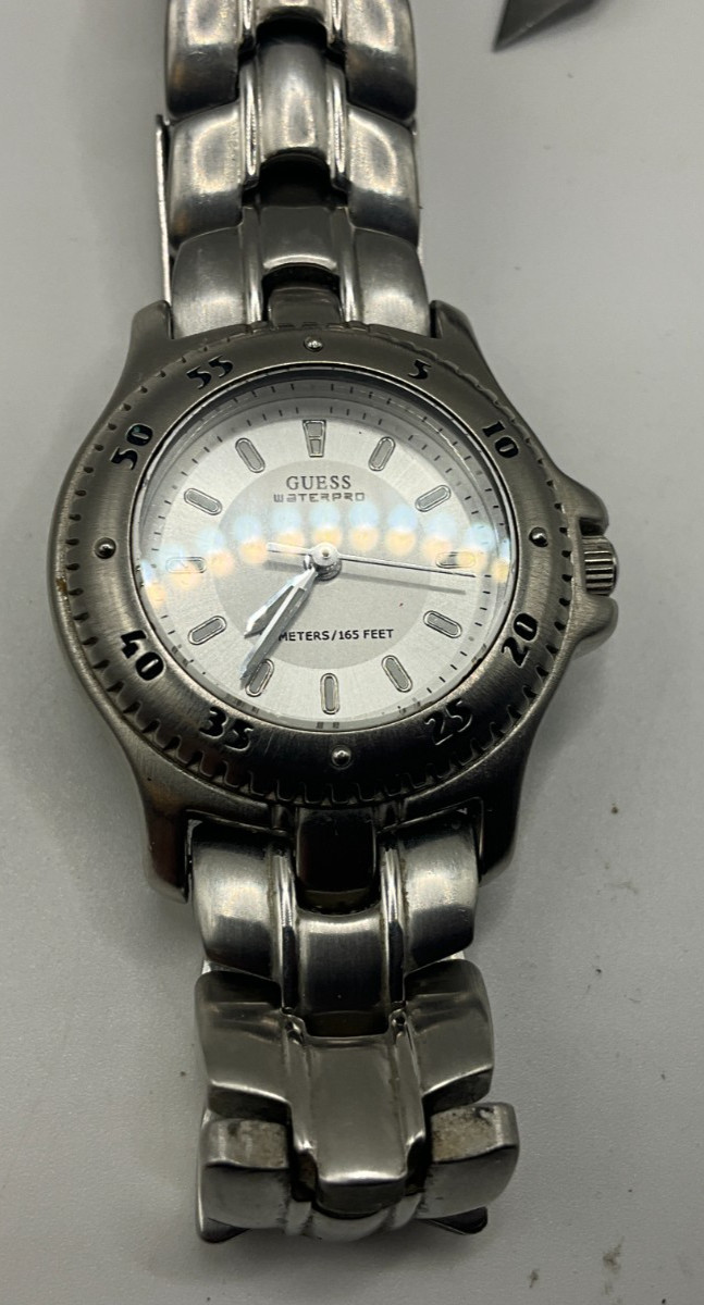 Vintage Guess Waterpro womens watch, light wear/use, looks sand runs good, nice
