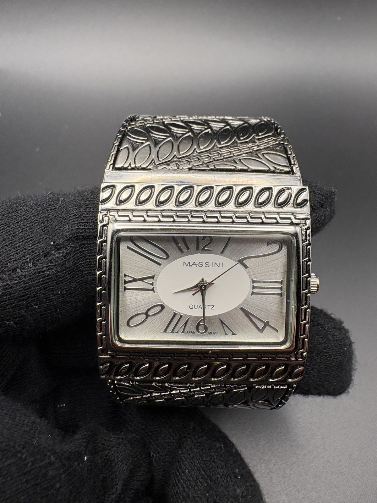 Massini Quartz Cuff Bracelet Watch Textured Silver-toned Band Running