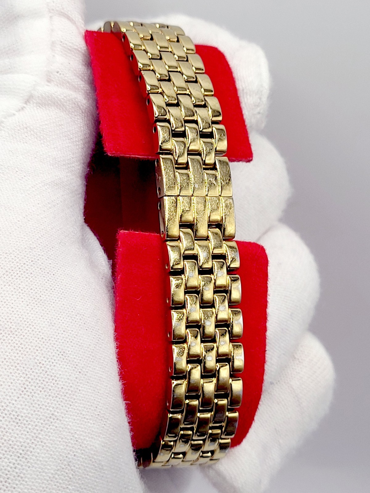 [N.MINT] 16mm Bulova Tank Diamond White Dial Gold Tone Women Watch