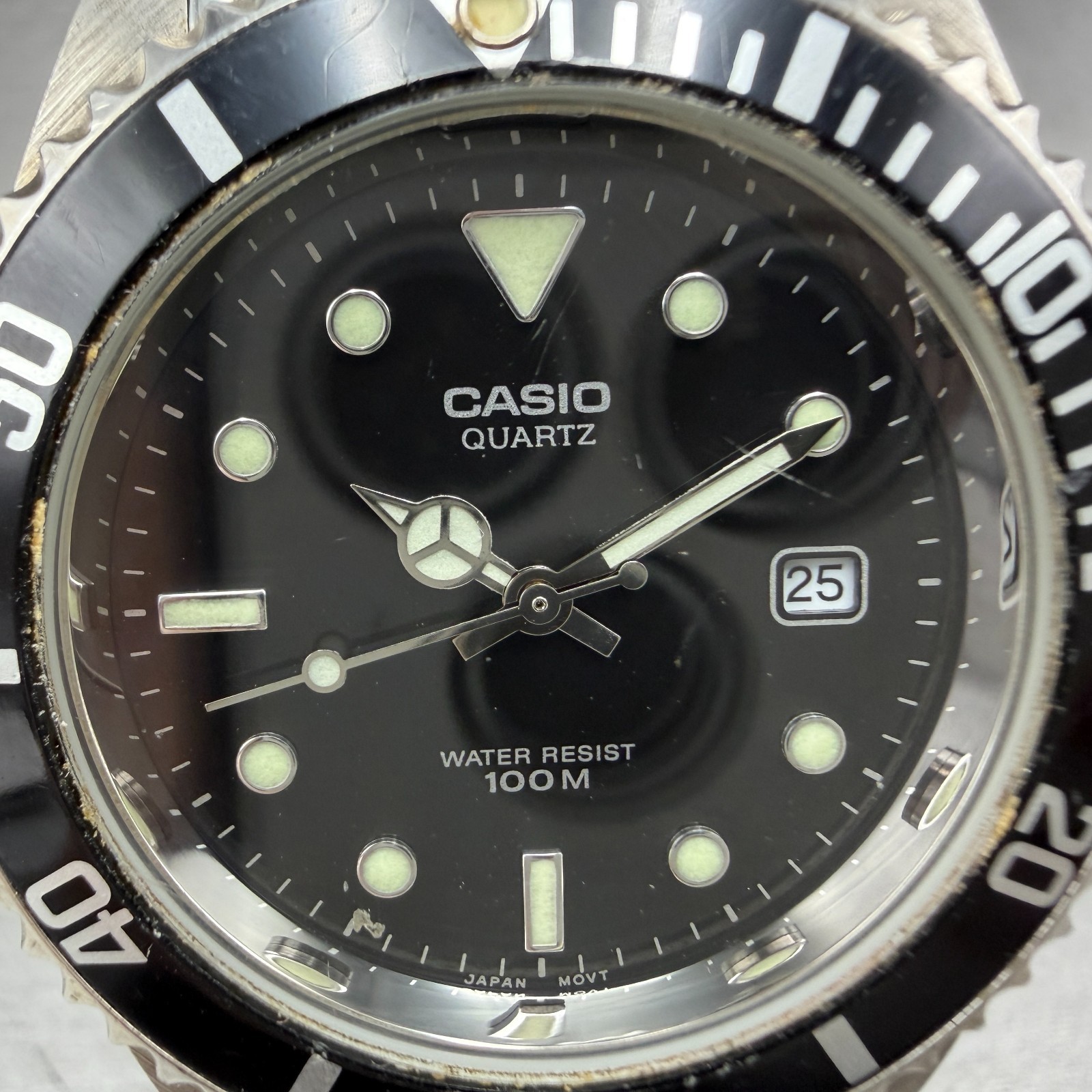 Casio Dive Watch Men 40mm Black Dial Silver Tone Date MTD-1010 New Battery