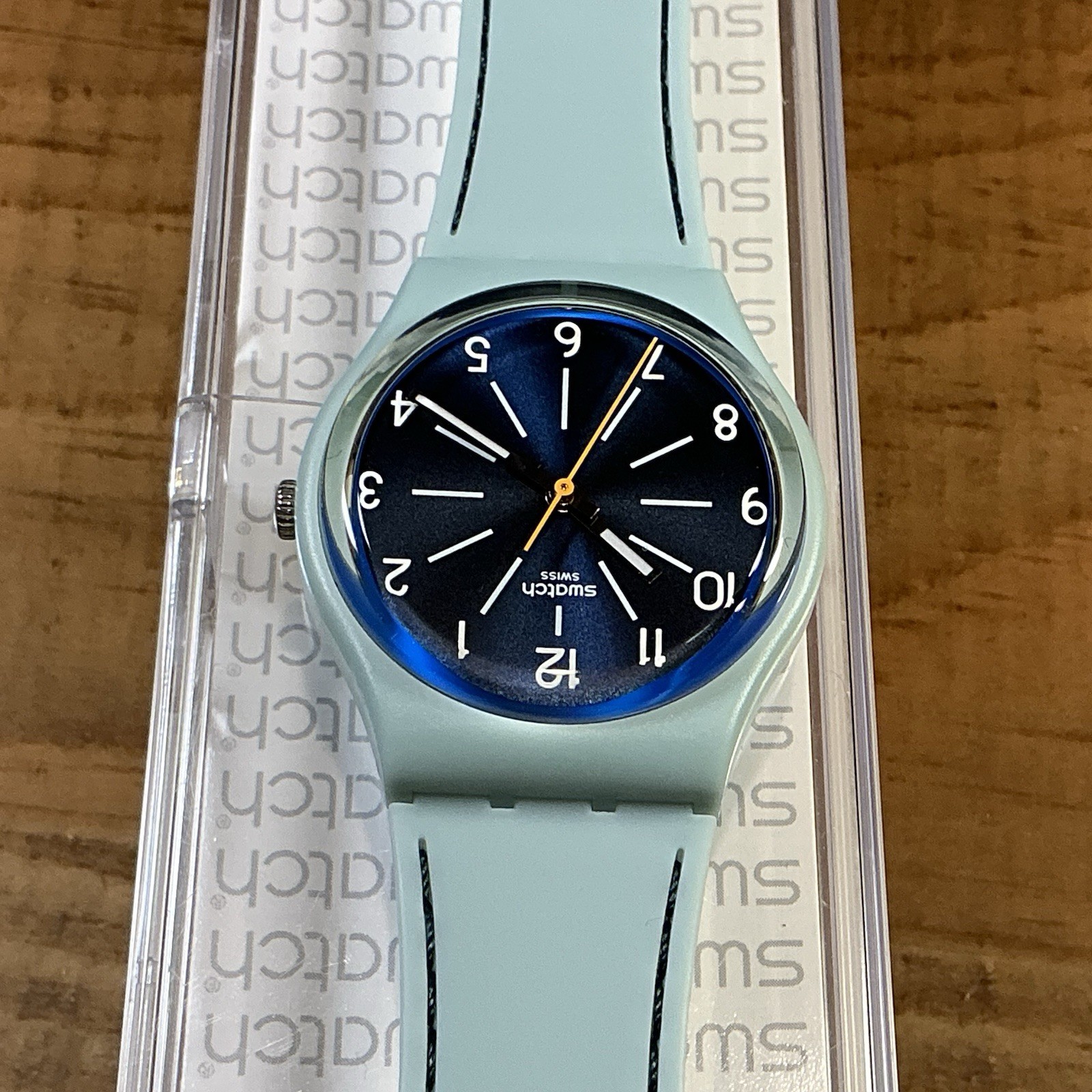 BLUE STITCHES – BEAUTIFUL – NEW IN BOX [ 34mm ]
