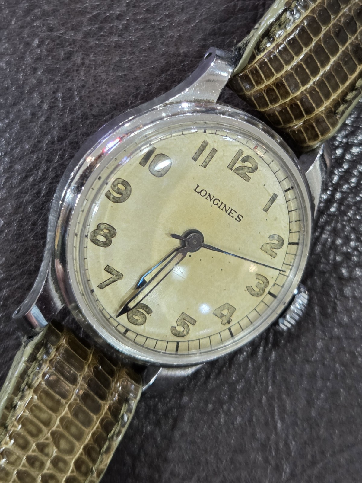 1940s Longines military-style WW 2 Aviator Pilot Caliber 12.68N Wristwatch