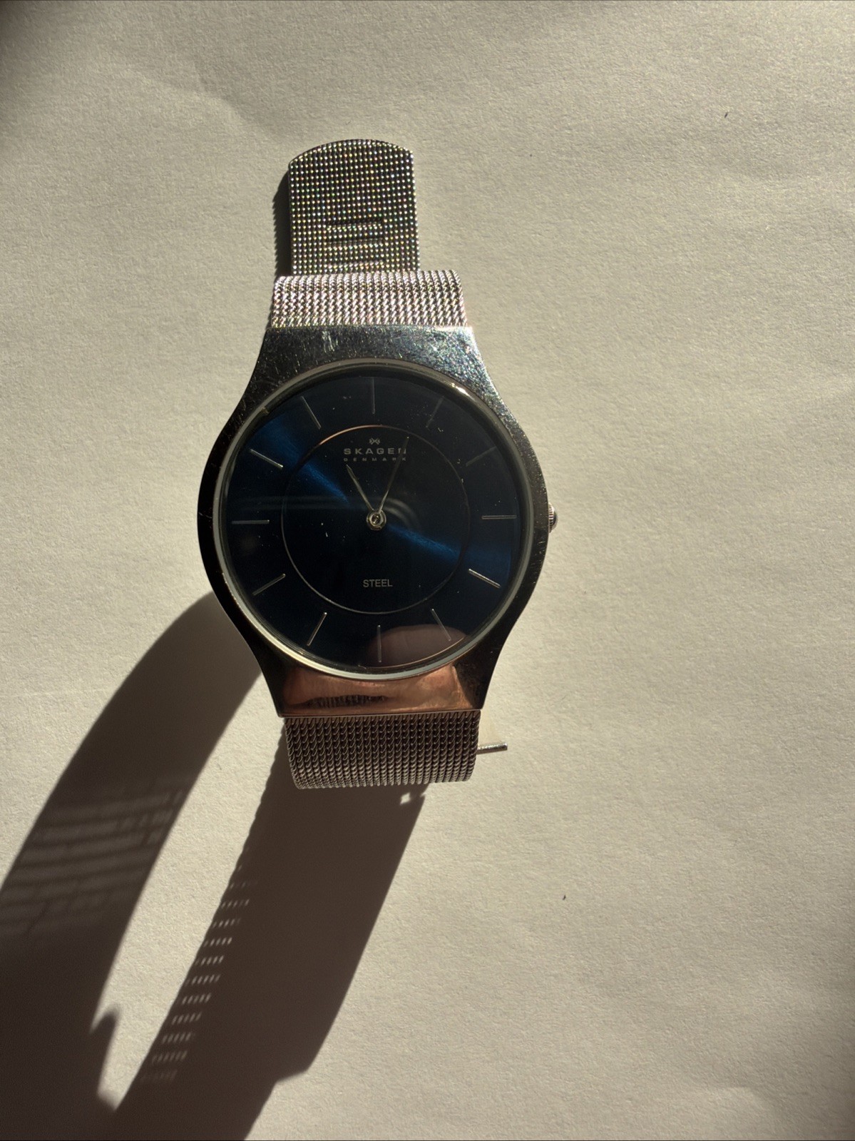 SKAGEN 233LSSN DENMARK 34mm SLIM TITANIUM WATCH BLUE DIAL NEW BATTERY