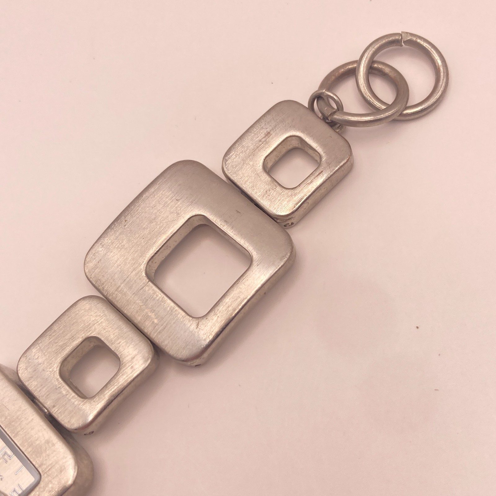 Geneva Womens Watch Silver Tone 25mm Square Links Brushed Toggle New Battery