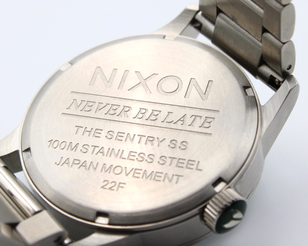Nixon Sentry 42mm A356-1696 Stainless Steel Green Sunray Quartz