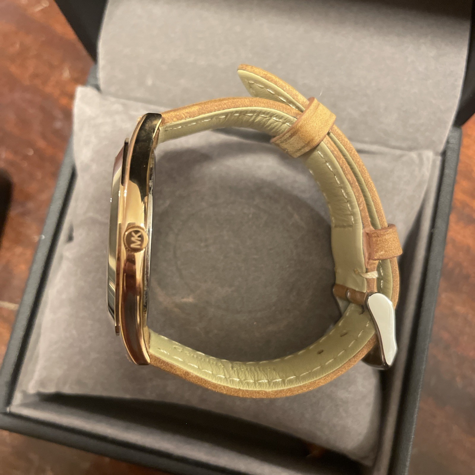 Michael Kors Slim Runway Watch Rose Gold Tone two straps included MK2512