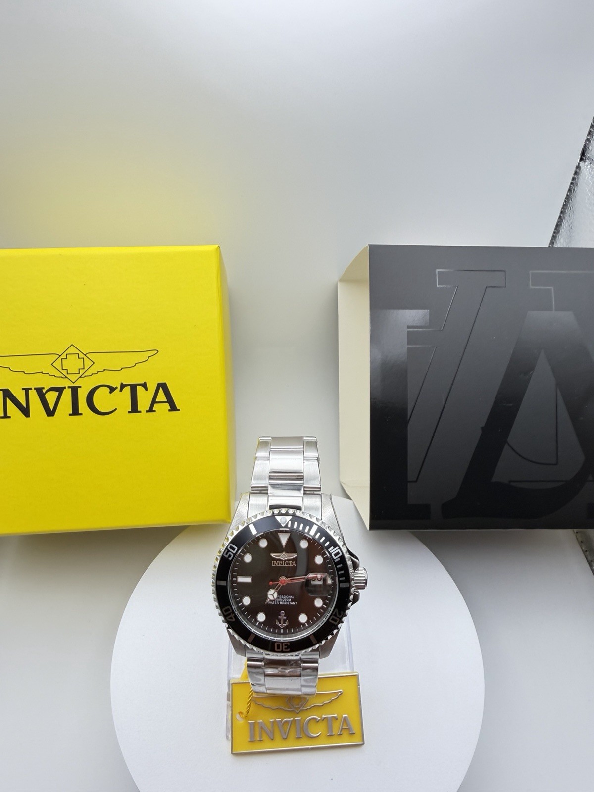48660 Invicta Lady Stainless Steel Black Dial. 38mm. Pc32 Quartz