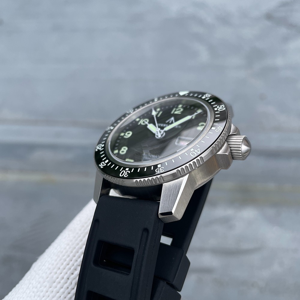 Steeldive Steelflier SF787, Pilot, NH36, Sapphire, Lume, Diver, Diving, Rubber