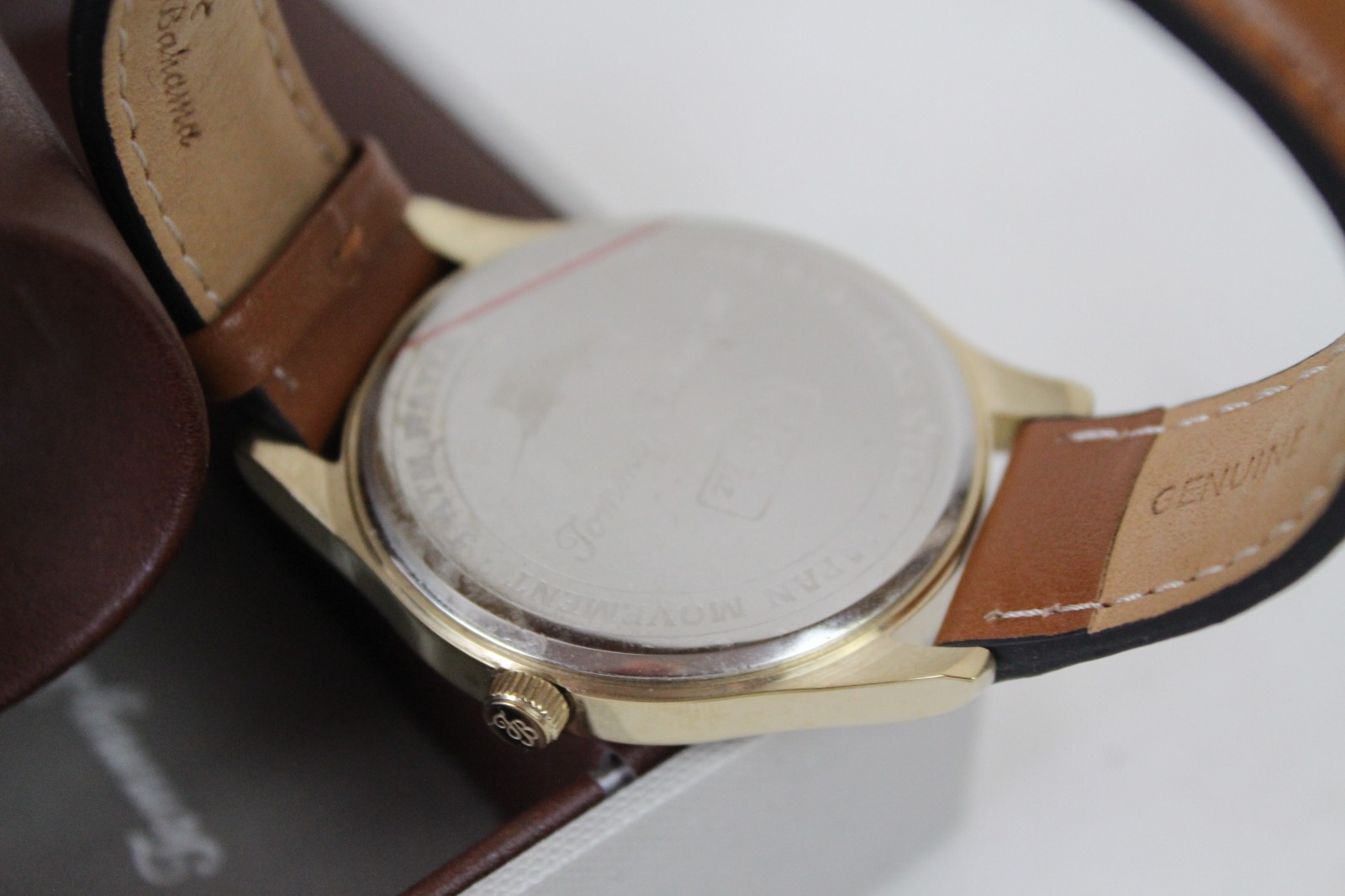 New Tommy Bahama Relax 279469tan B02-19 Tiki Watch w/ Original Box Leather Band