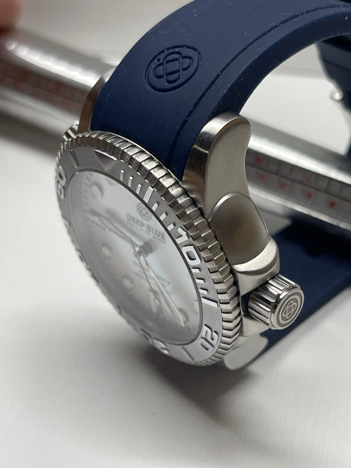 Men’s Deep Blue Precision Diver Master 1000 Mother of Pearl Watch 06137