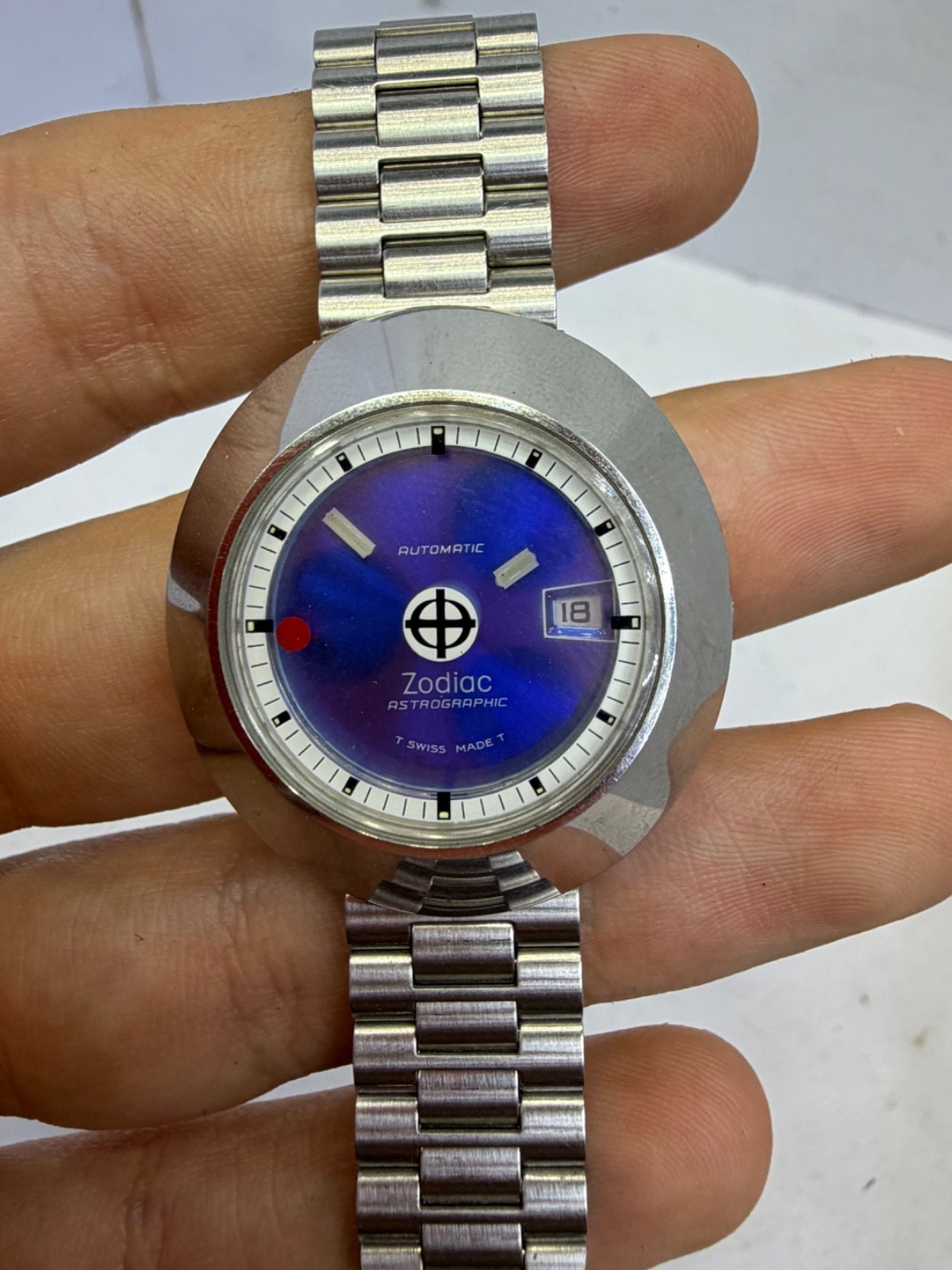 Incredible ladies mint condition Zodiac astrographic mystery dial