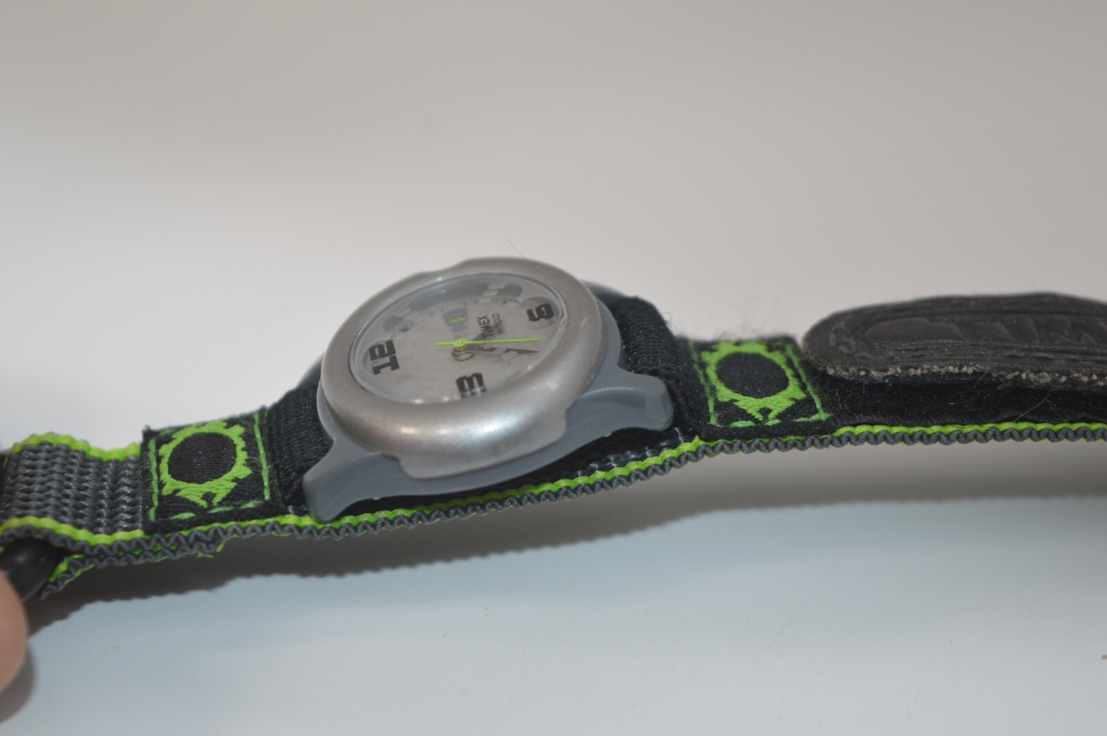 Timex K5 womens Date watch with Nice band Nice New battery GUARANTEED
