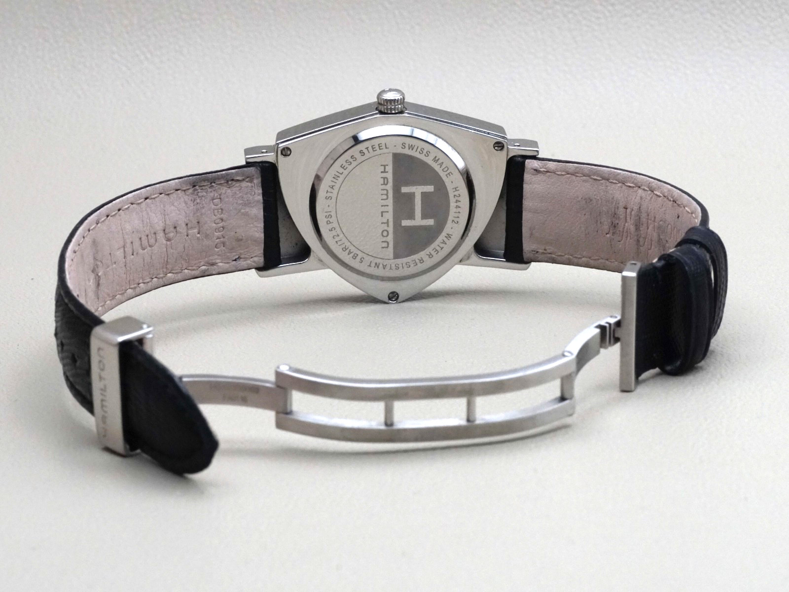 Hamilton Ventura H244112 Quartz Men’s Watch 32mm Black Dial with Box Paper