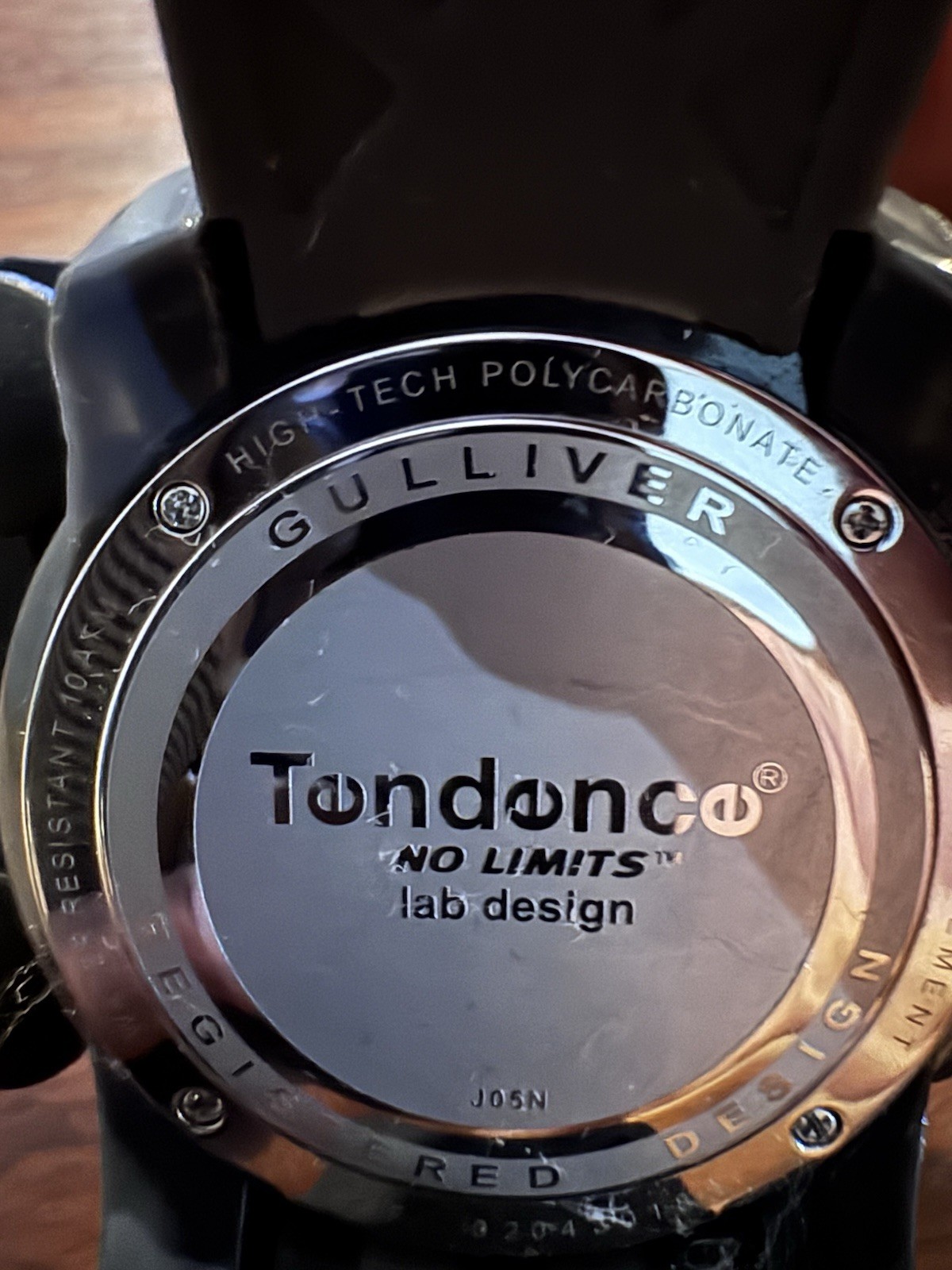 Tendence Gulliver Analog Date Black Brick Dial Rubber Strap Polycarbonate Case