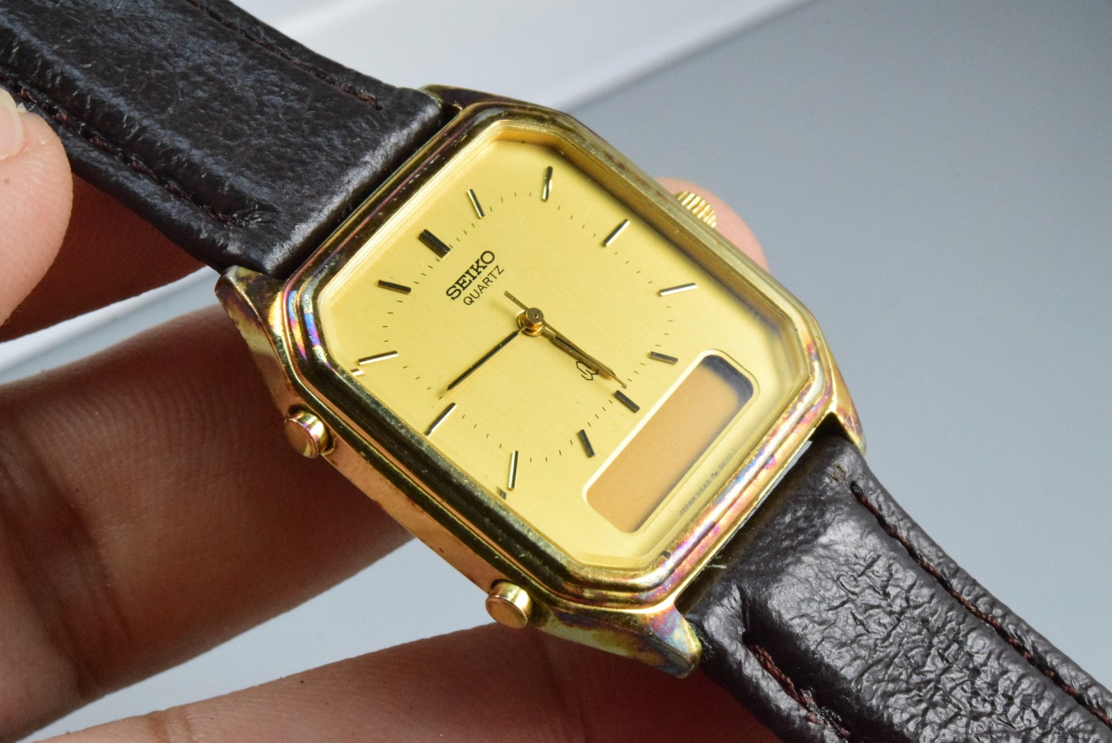 Vintage watch Seiko Gold Plate H449-5070 LCD DIGITAL Men Quartz Octagonal 31mm