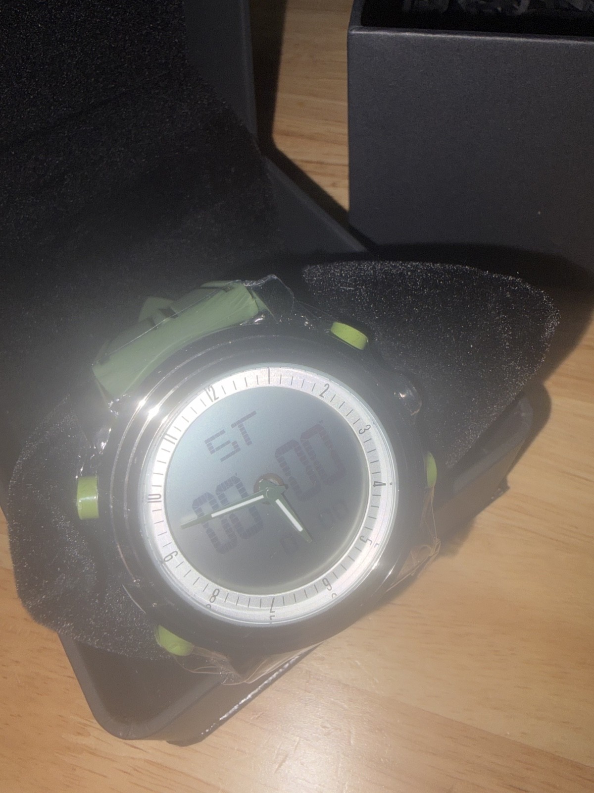 Brand New Cortella Watch – Men’s & Women’s – Sports Green LED Digital and Analog