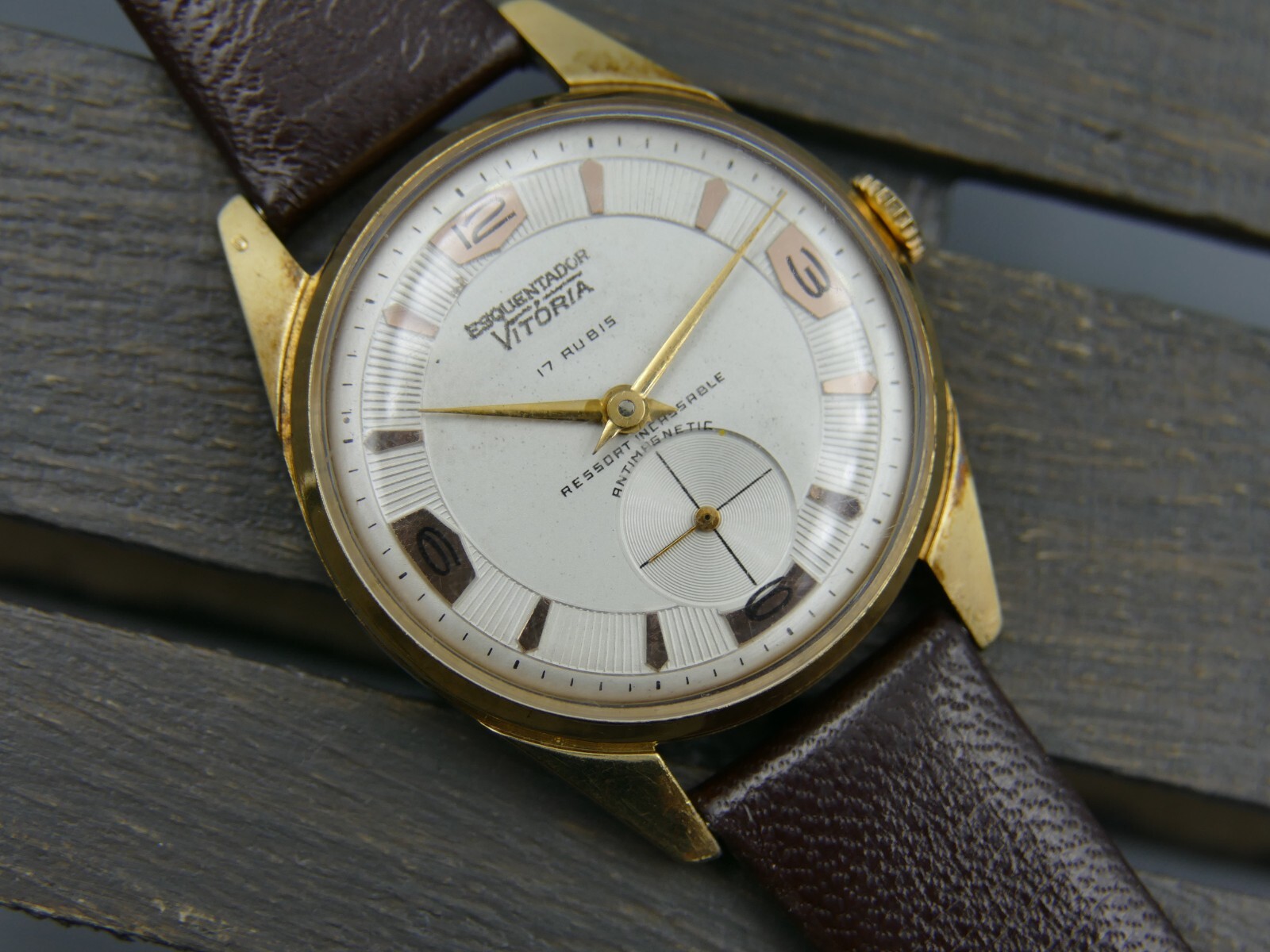 60’s vintage watch mens Esquentador Vitoria hand wind Cupillard FE 233 gold pl