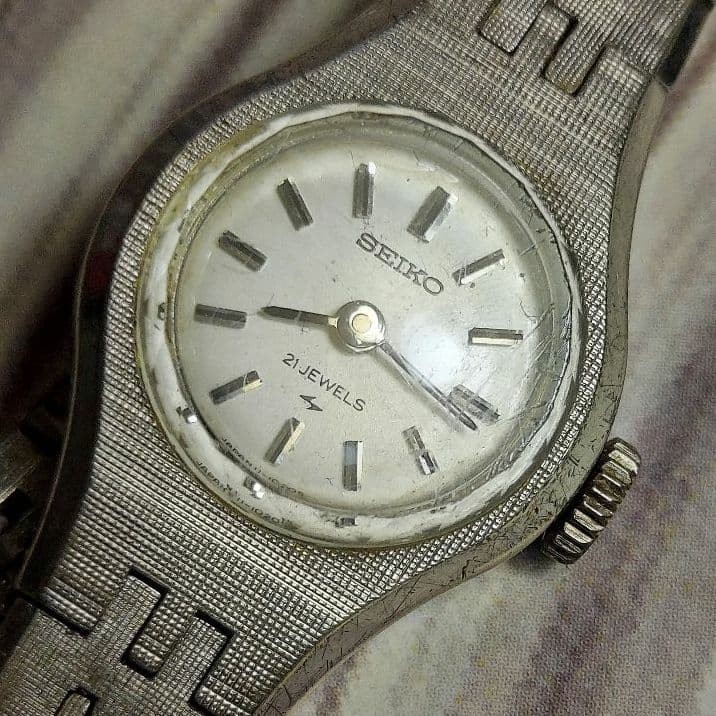Antique Seiko women’s watch with engraved and decorated bracelet.