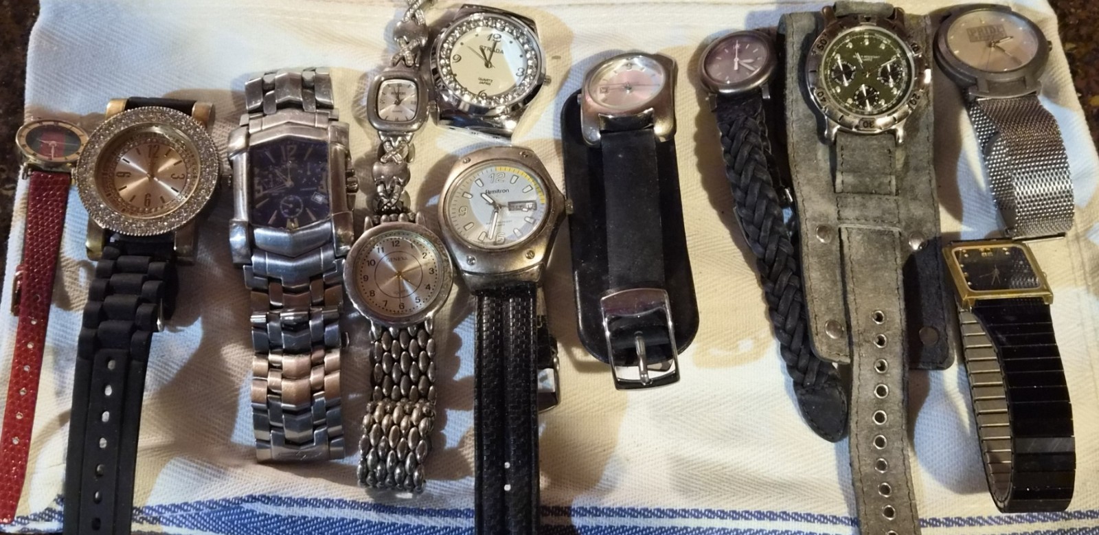 Vintage Watch Lot for Repair Various Brands for Resale (12 Watches) UNTESTED