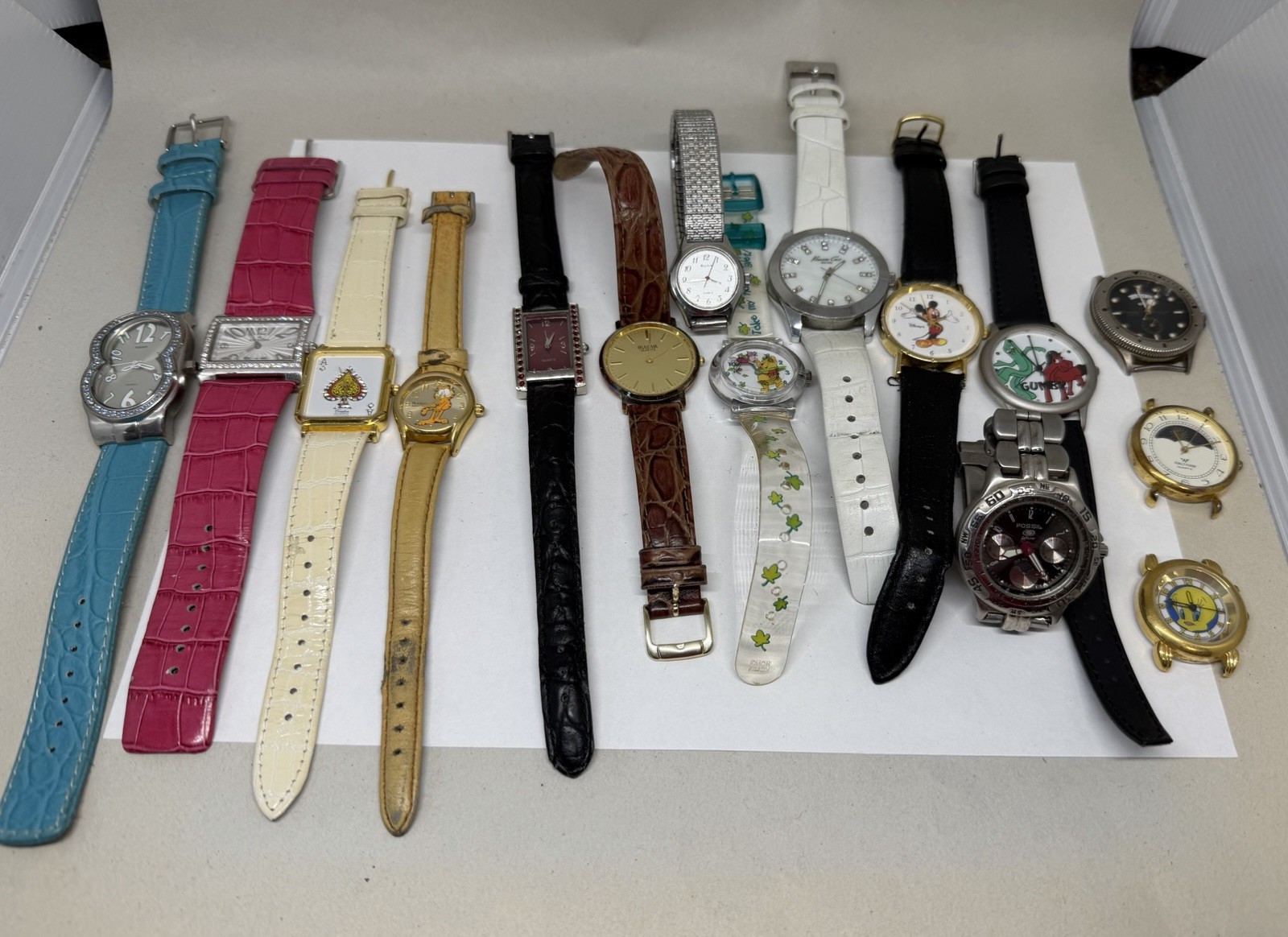 LOT 15 WATCHES BULOVA FOSSIL WALTHAM KENNETH COLE DISNEY ETC ALL TESTED WORKING