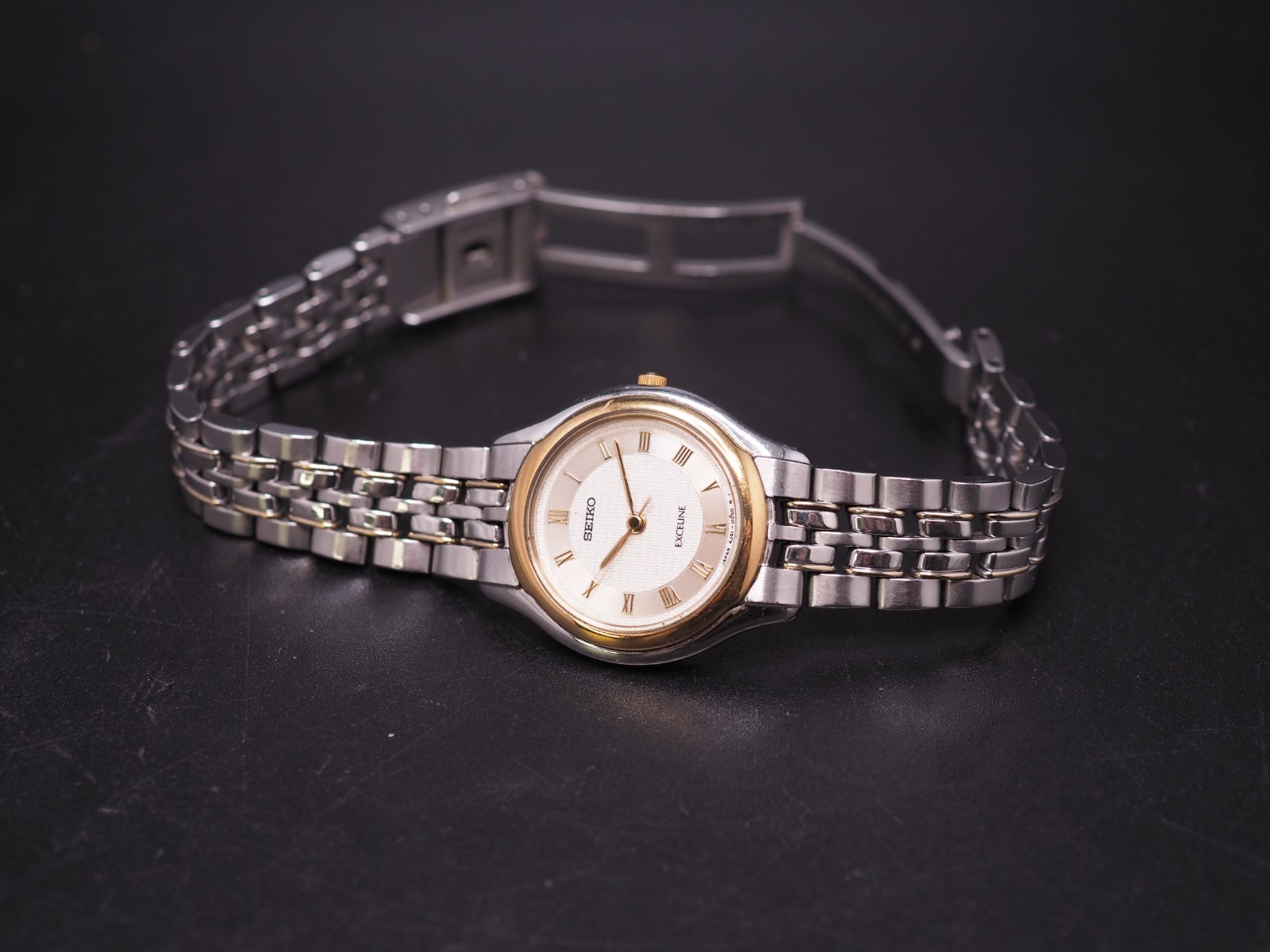 Vintage N MINT Seiko Exceline 4J41-0030 Two Tone Roman Qz 24mm Women Watch JAPAN