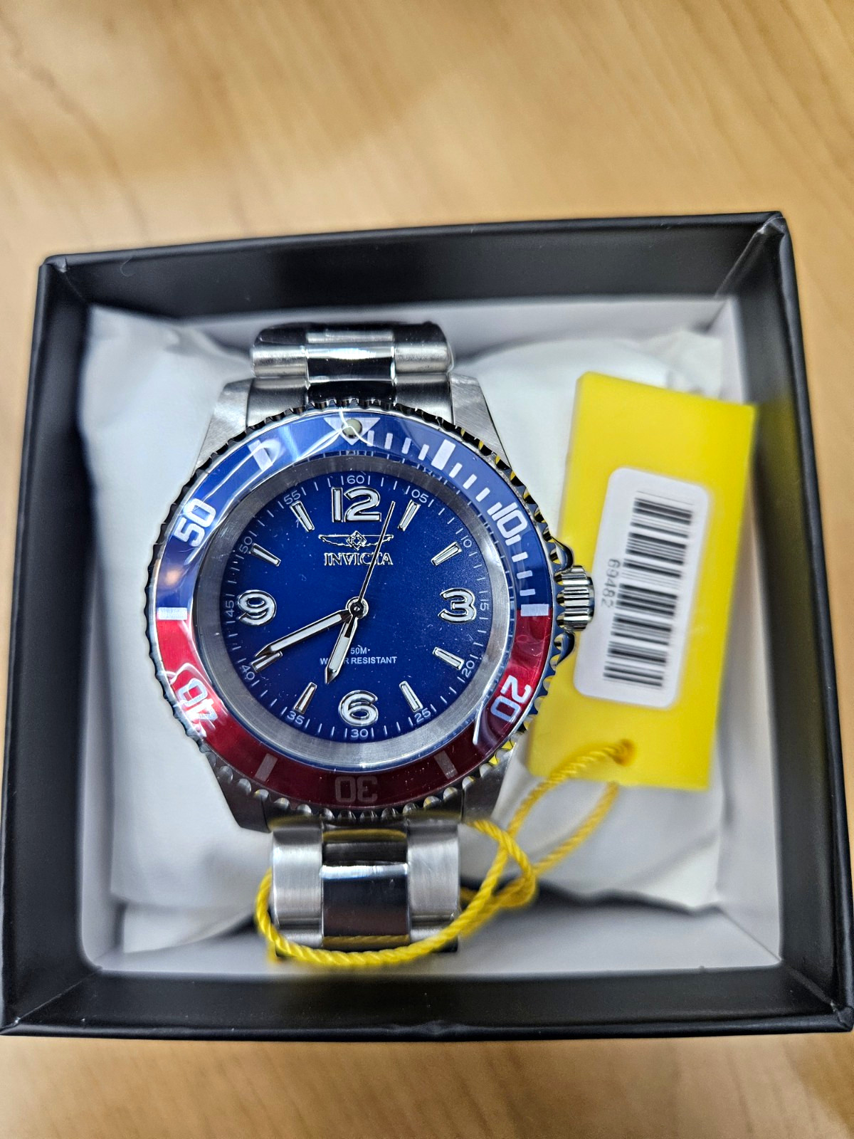 Invicta Pro Diver Men’s Quartz Watch 40.3mm Blue Dial SS Bracelet 40m Box