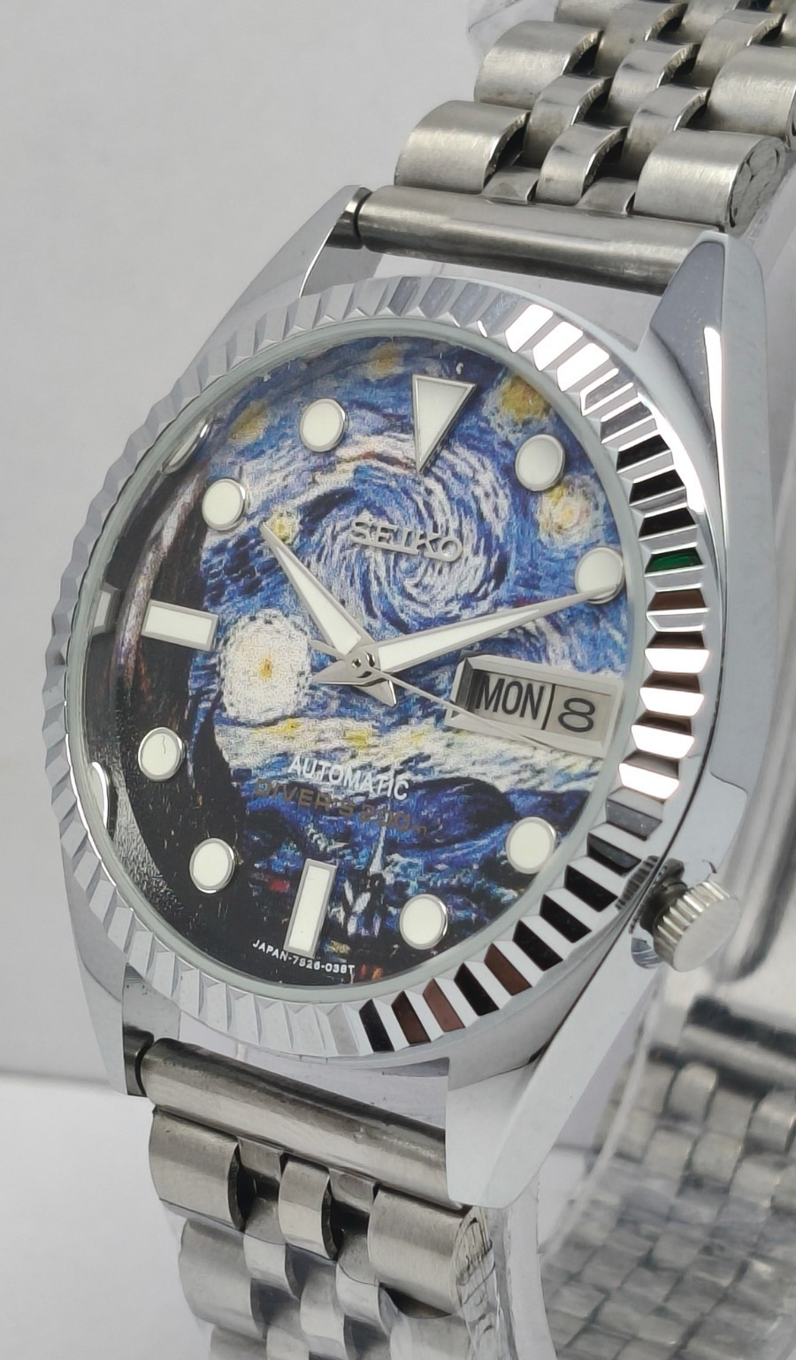 Seiko Automatic 17 Jewels Date Wrist Watch For Men’s In Working Condition