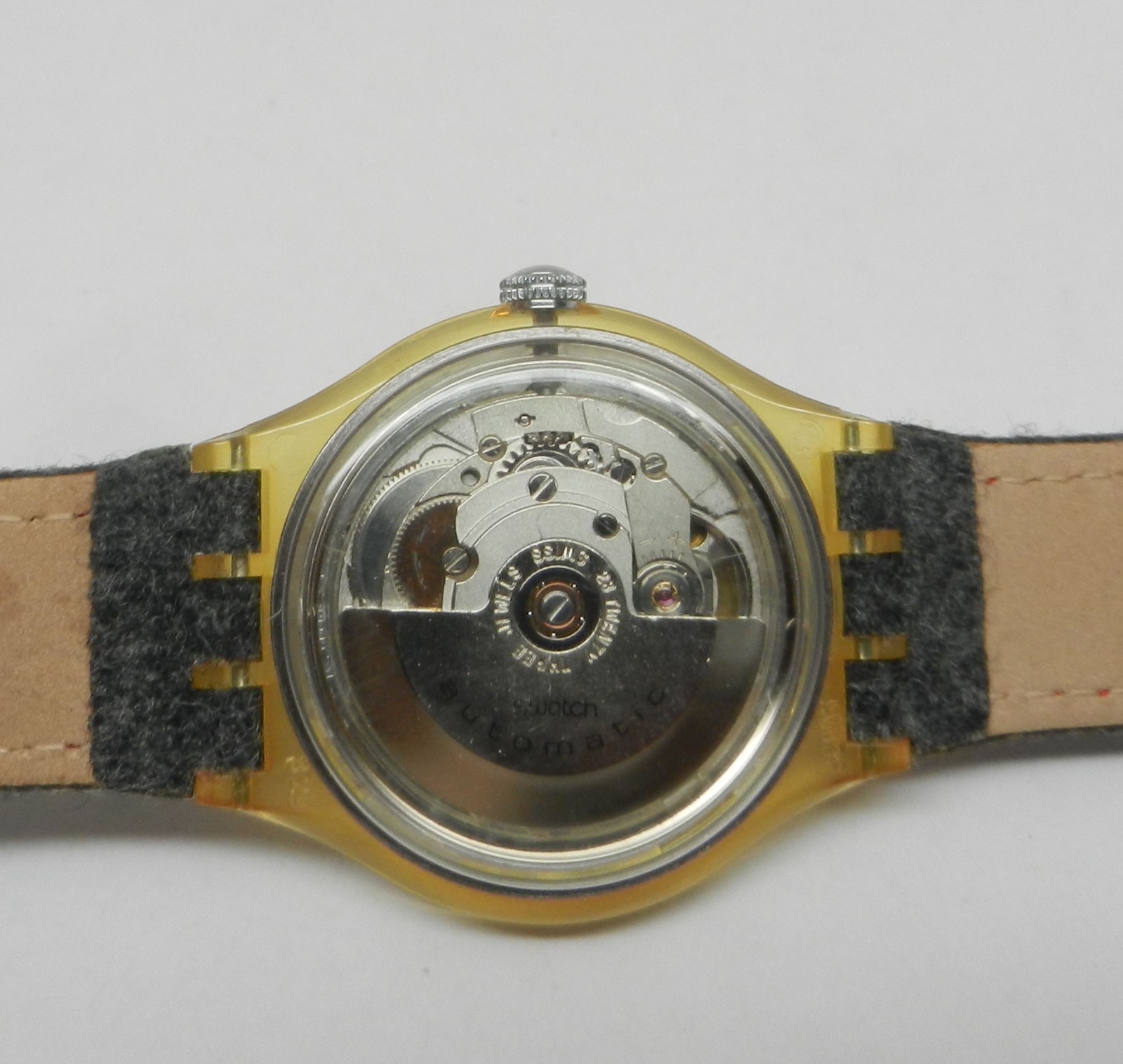 Vintage 37mm Swatch Originals Automatic 1993 Watch NOS New Old Stock Burgundy