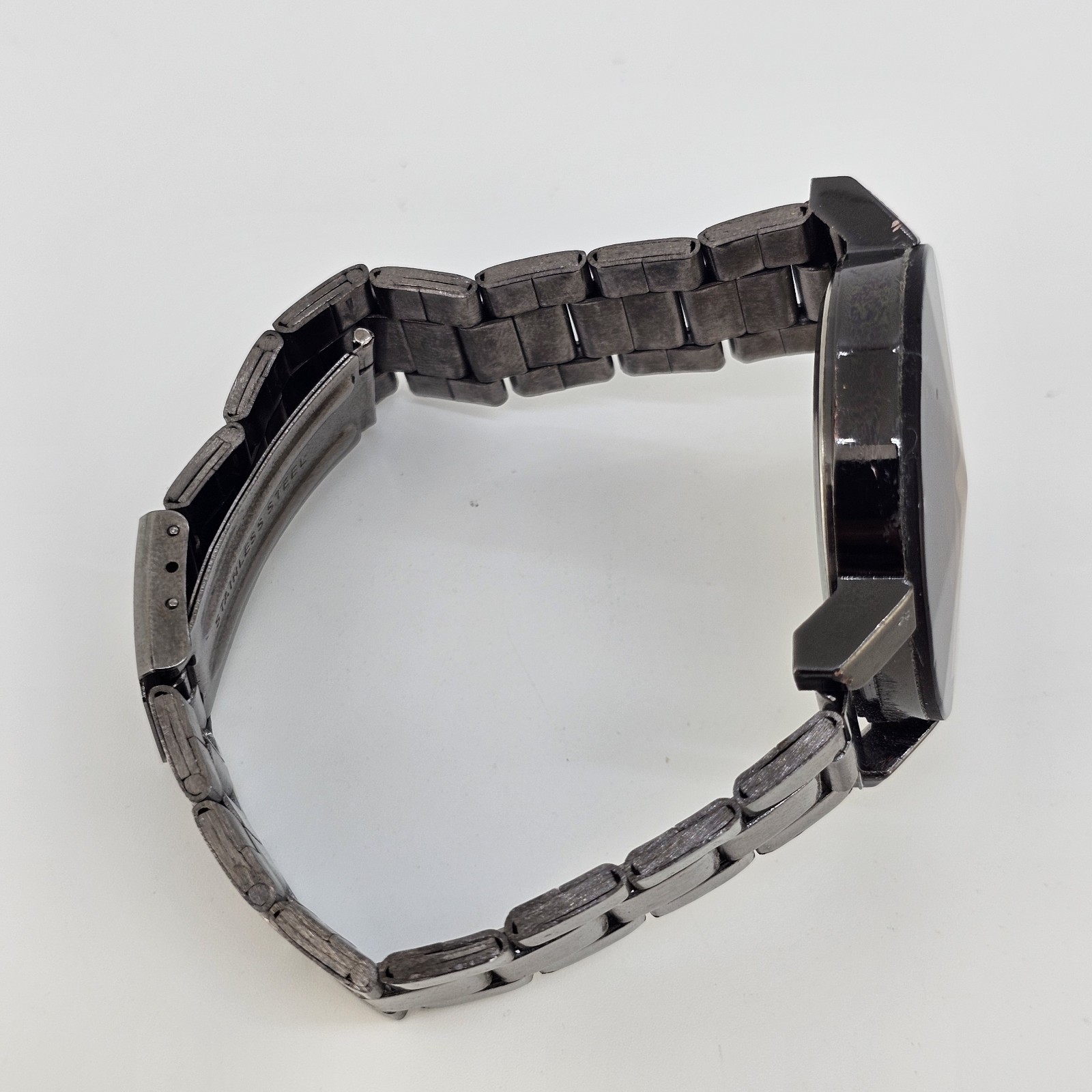 Geometric Design Unisex Watch 40MM Black Dial Bracelet Band 7.5″ New Battery