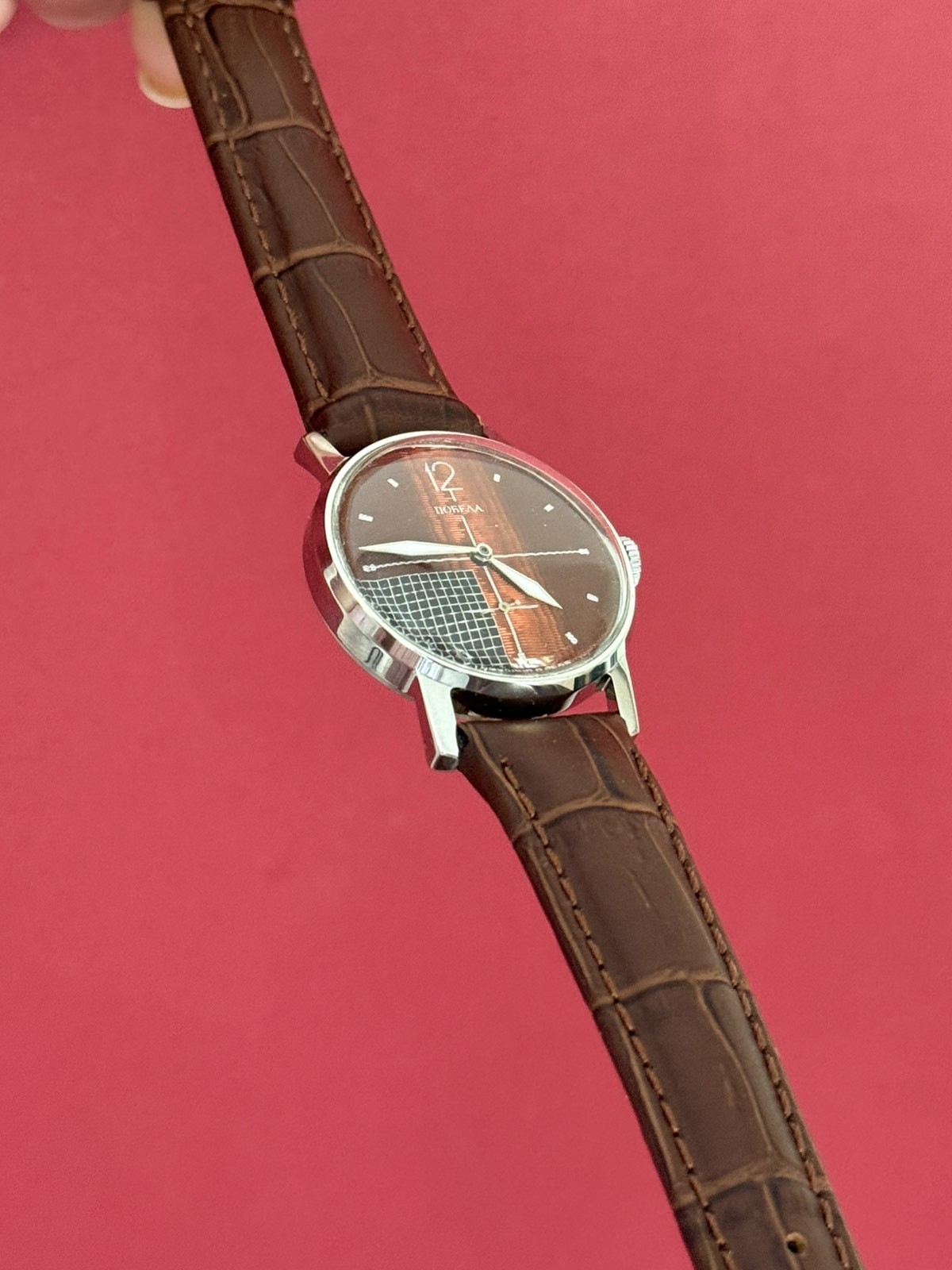 Pobeda ZIM Mechanical Soviet Watch Classic Red Dial Classic 1990’s Men’s Wrist