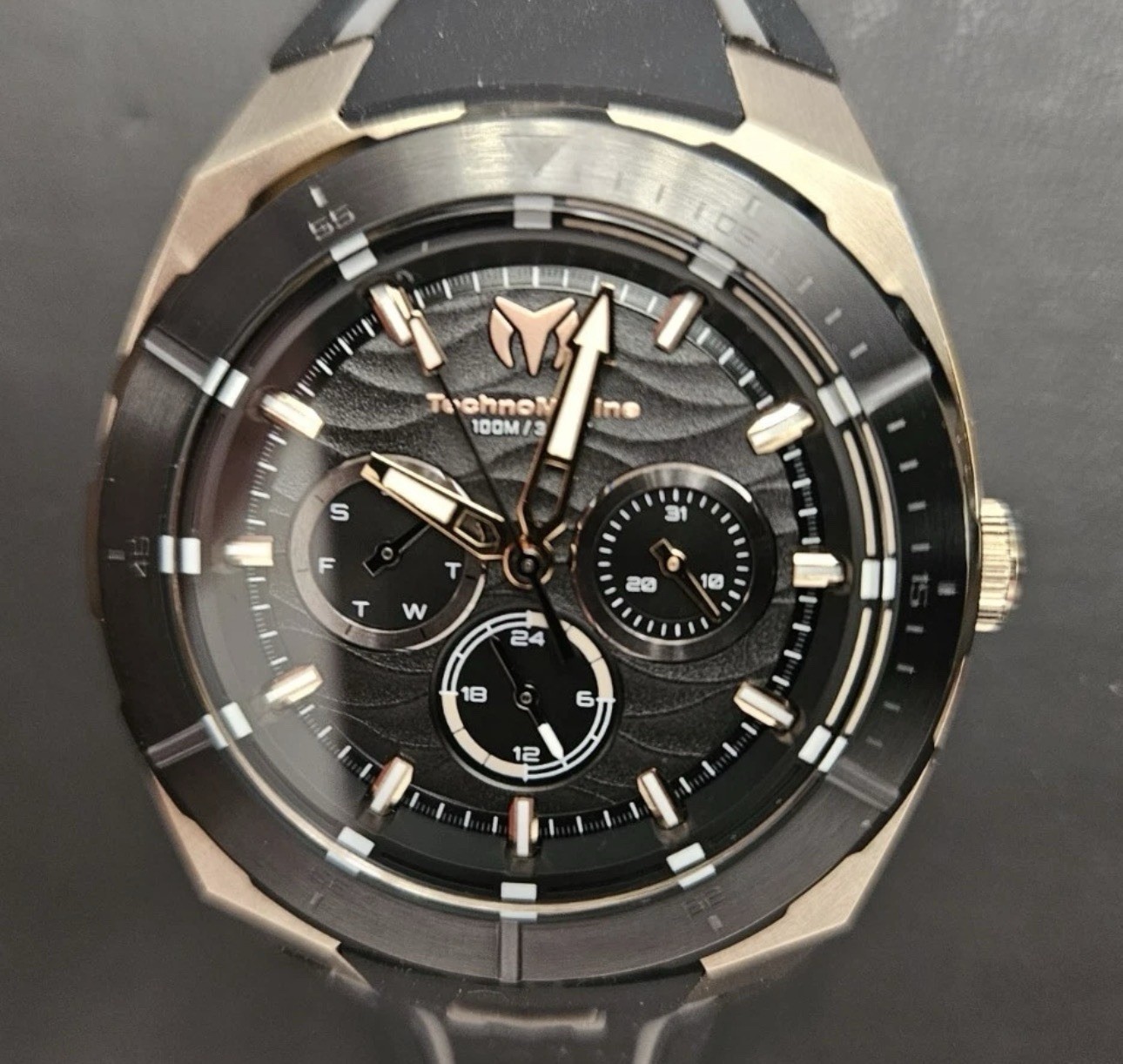 TechnoMarine Cruise Men’s Quartz Watch | 43mm | Gray/Black | TM-125029