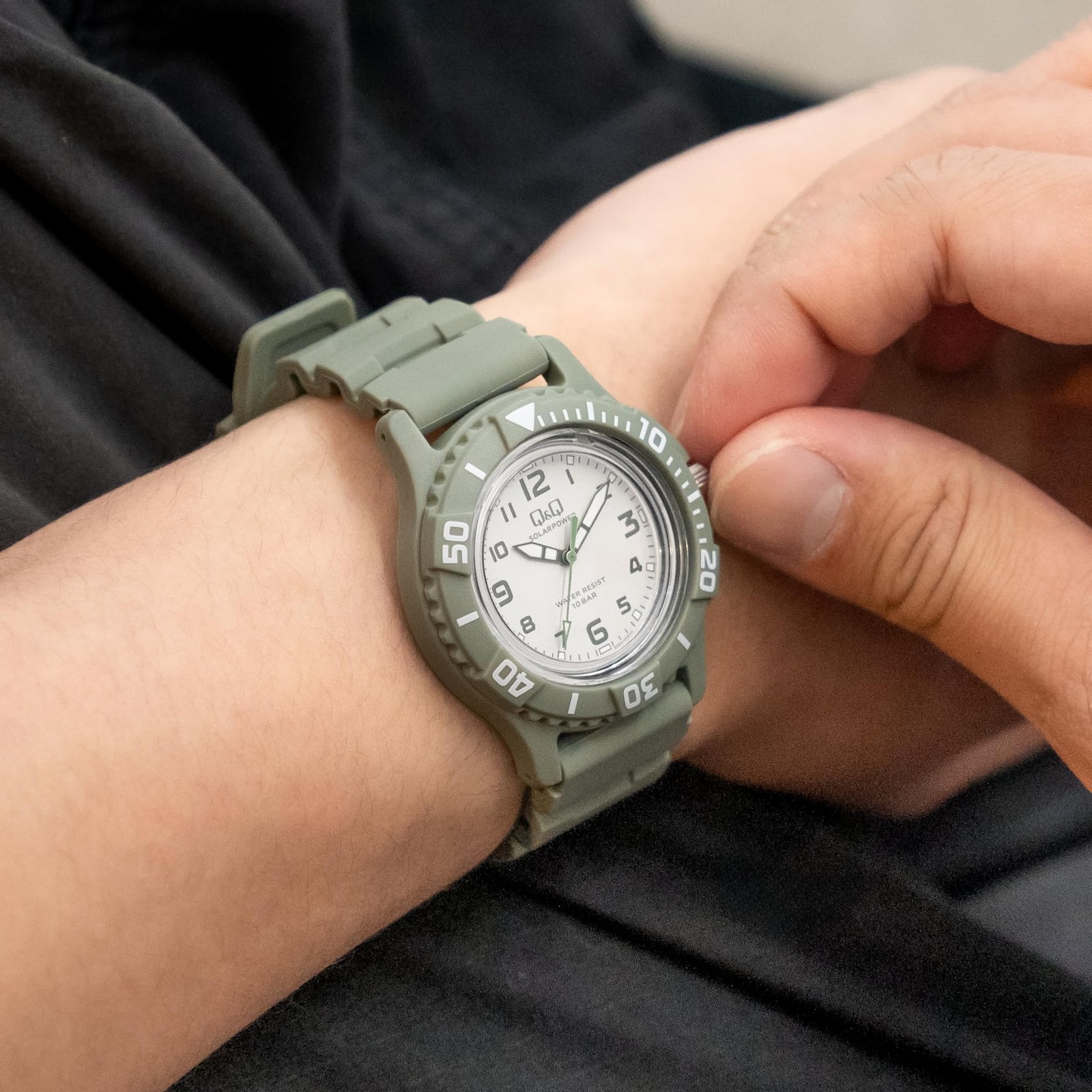 CITIZEN Q&Q Solar Divers Style Watch 100m (10ATM) Green E02A-005VK