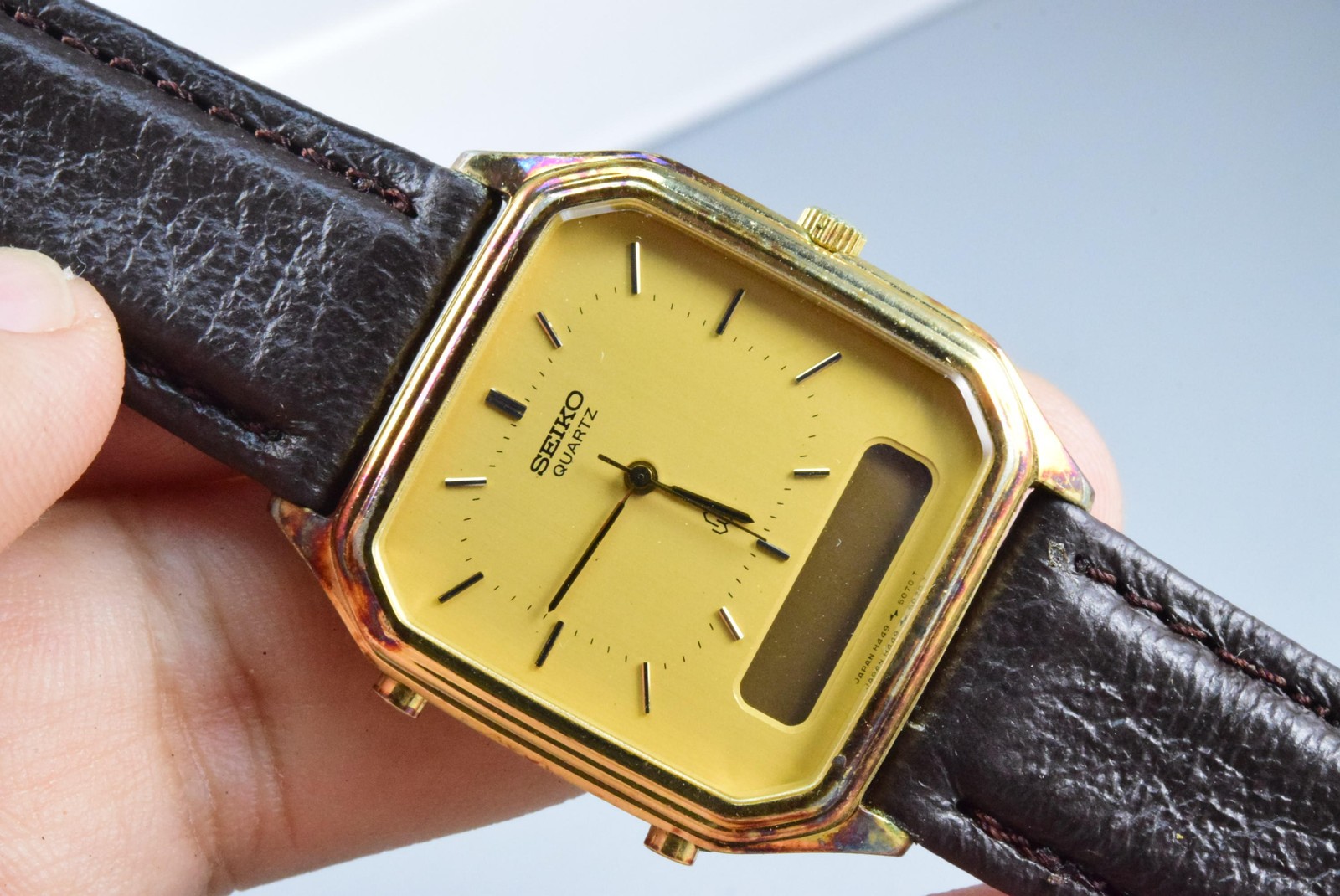 Vintage watch Seiko Gold Plate H449-5070 LCD DIGITAL Men Quartz Octagonal 31mm