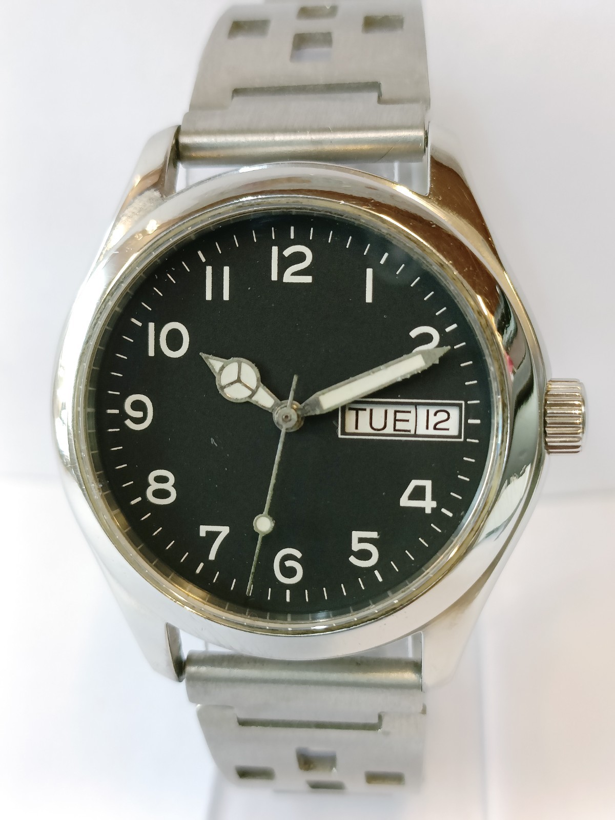 ETTA SWISS AUTOMATIC 25 JEWELS BLACK DIAL MEN’S WORKING CONDITION WRISTWATCH