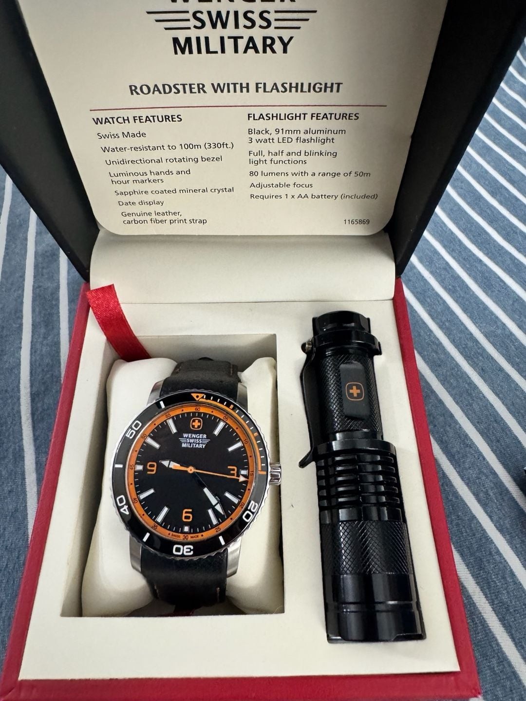 Wenger Swiss Military Roadster Watch and LED Flashlight Gift Set 01.1841.201C.FL