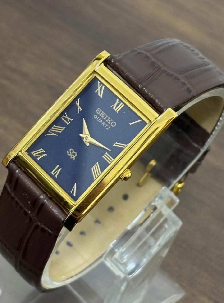 Vintage Seiko Slim Tank Quartz Men’s Wrist Watch With Free DDP Shipping