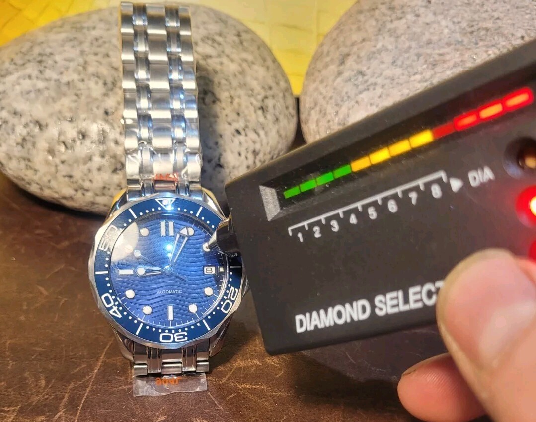 New Automatic Divers Watch BLUE Wave Ceramic Sapphire 100m Screw Crown