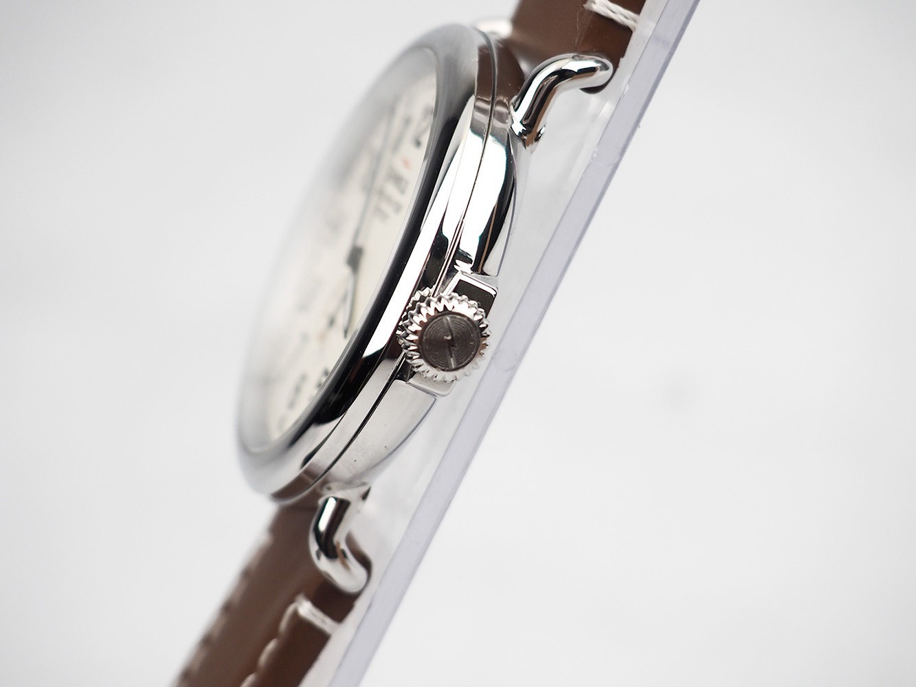 Men’s Shinola Runwell 47mm Cream Dial Brown Leather Strap Quartz Watch