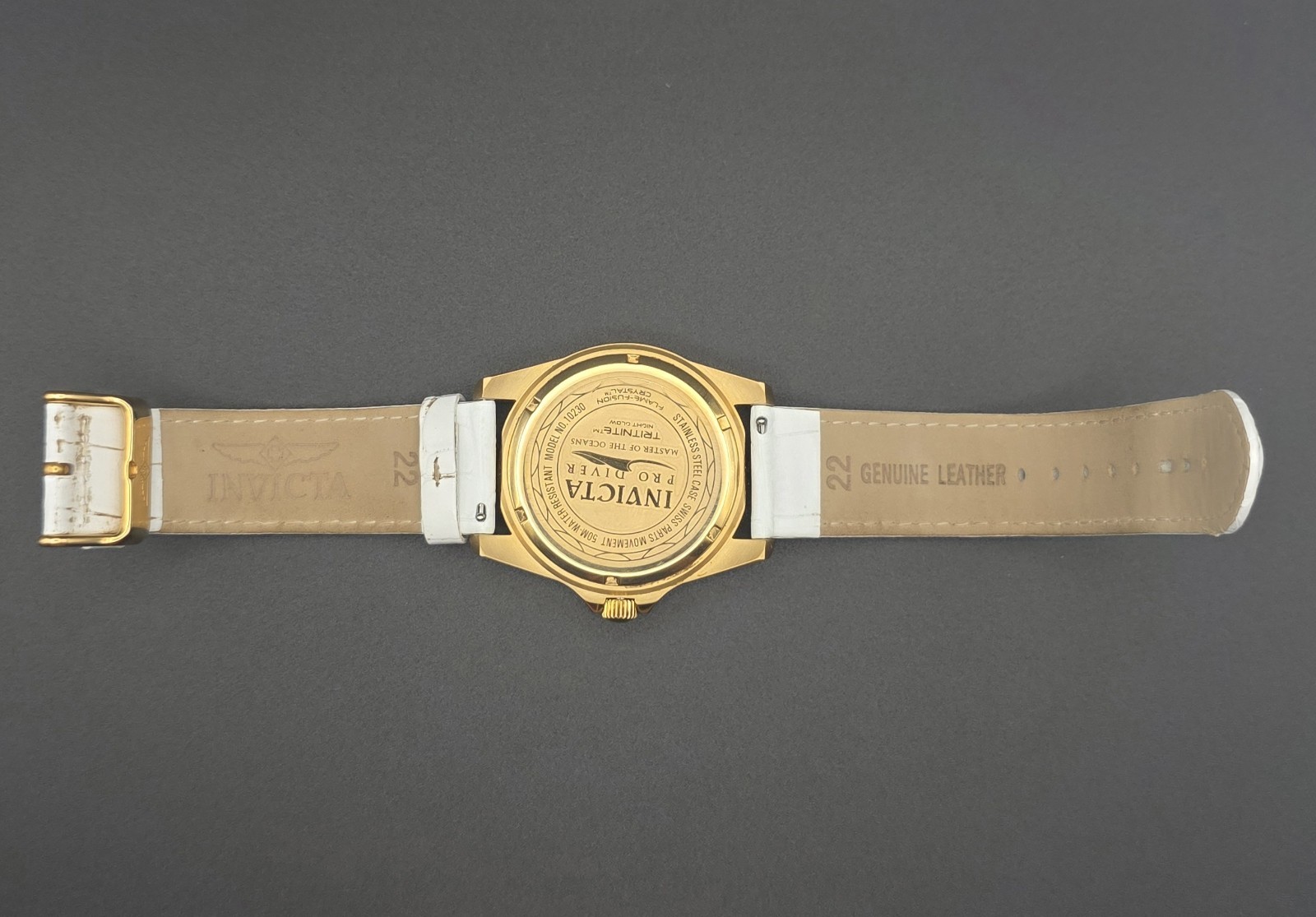 Invicta Pro Diver Quartz 50m Gold Case White Dial Date White Leather Strap
