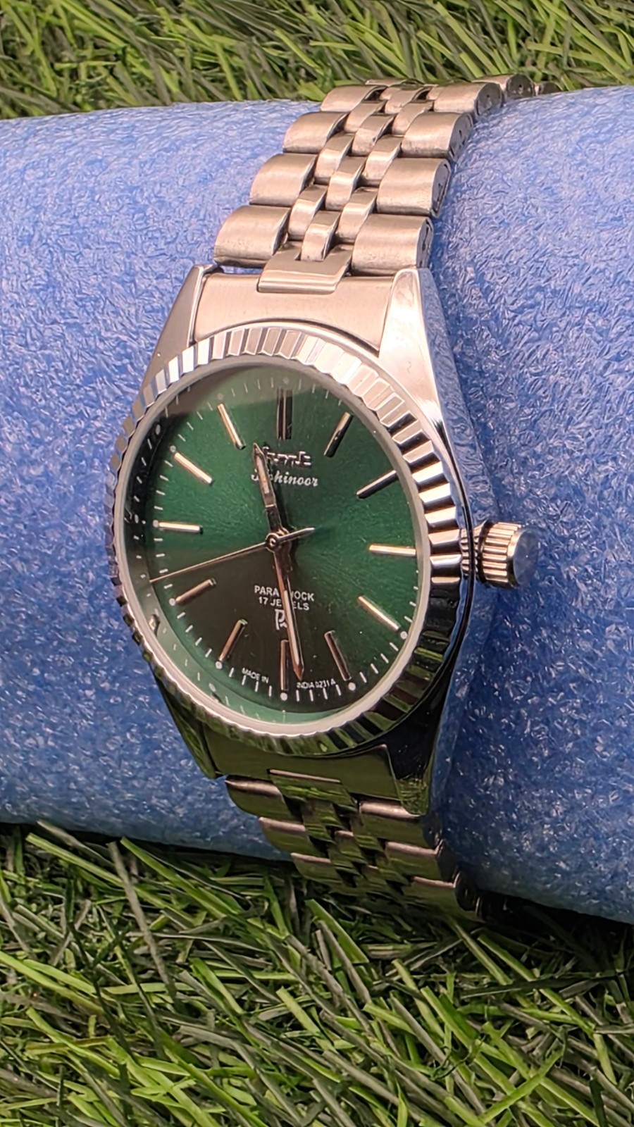 Beautiful Mens HMT Kohinoor Parashock Mechanical Wind 17J Watch