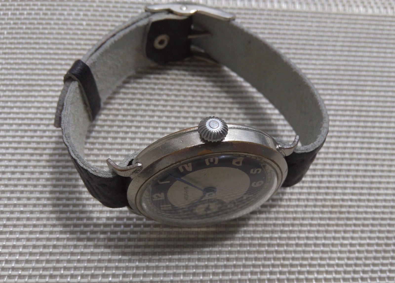 Rare OVERSIZE 38 mm. Soviet Molnija Watch USSR 1951 Military Style SERVICED