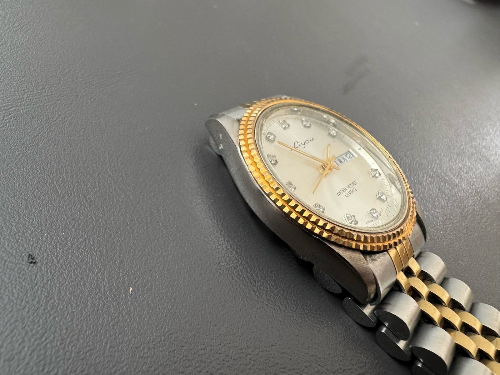 CHINA CHINESE LIYOU MEN’s Watch 18k Plated.