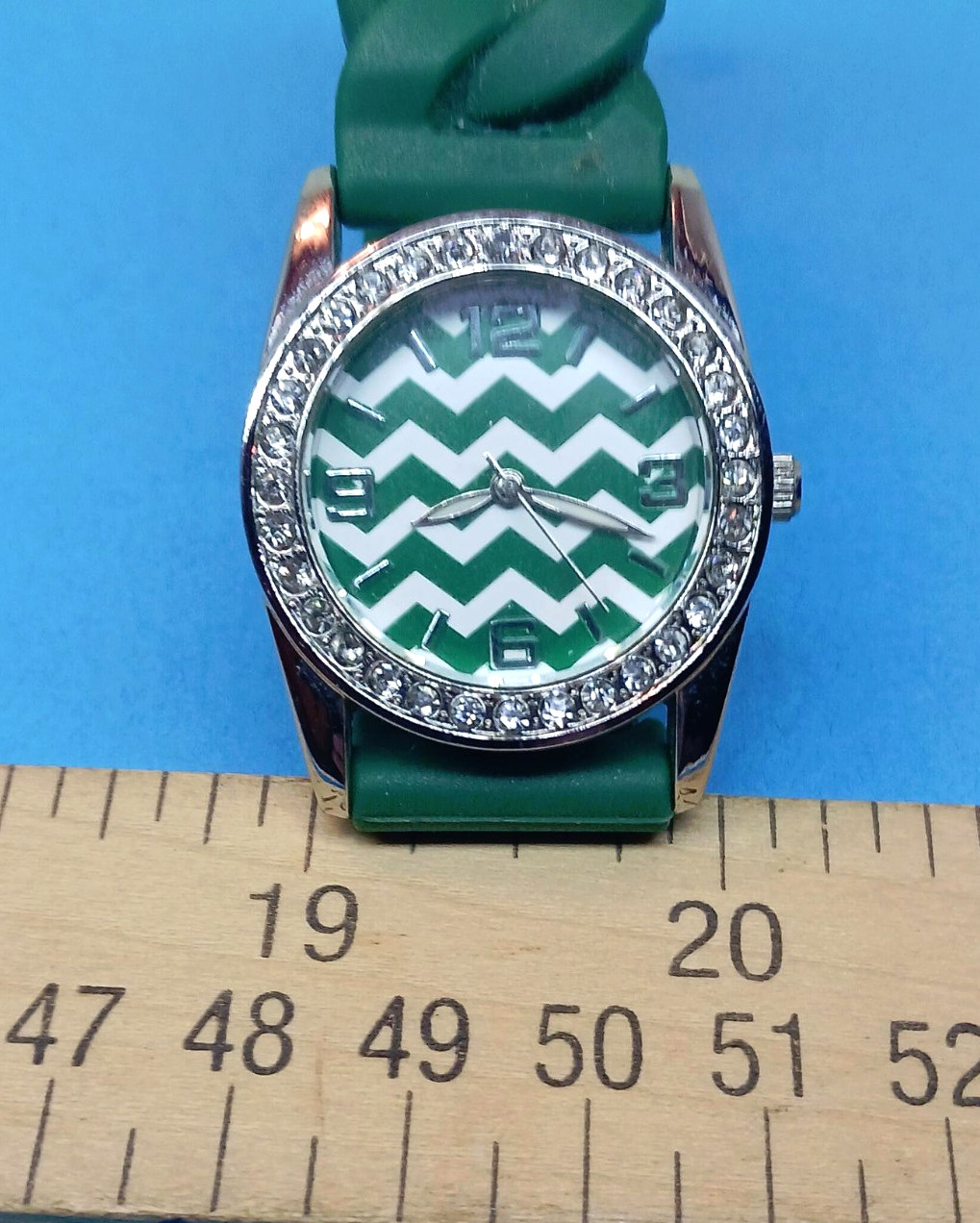 Geneva Green Silicone Rubber Rhinestone Watch – Works – New Battery