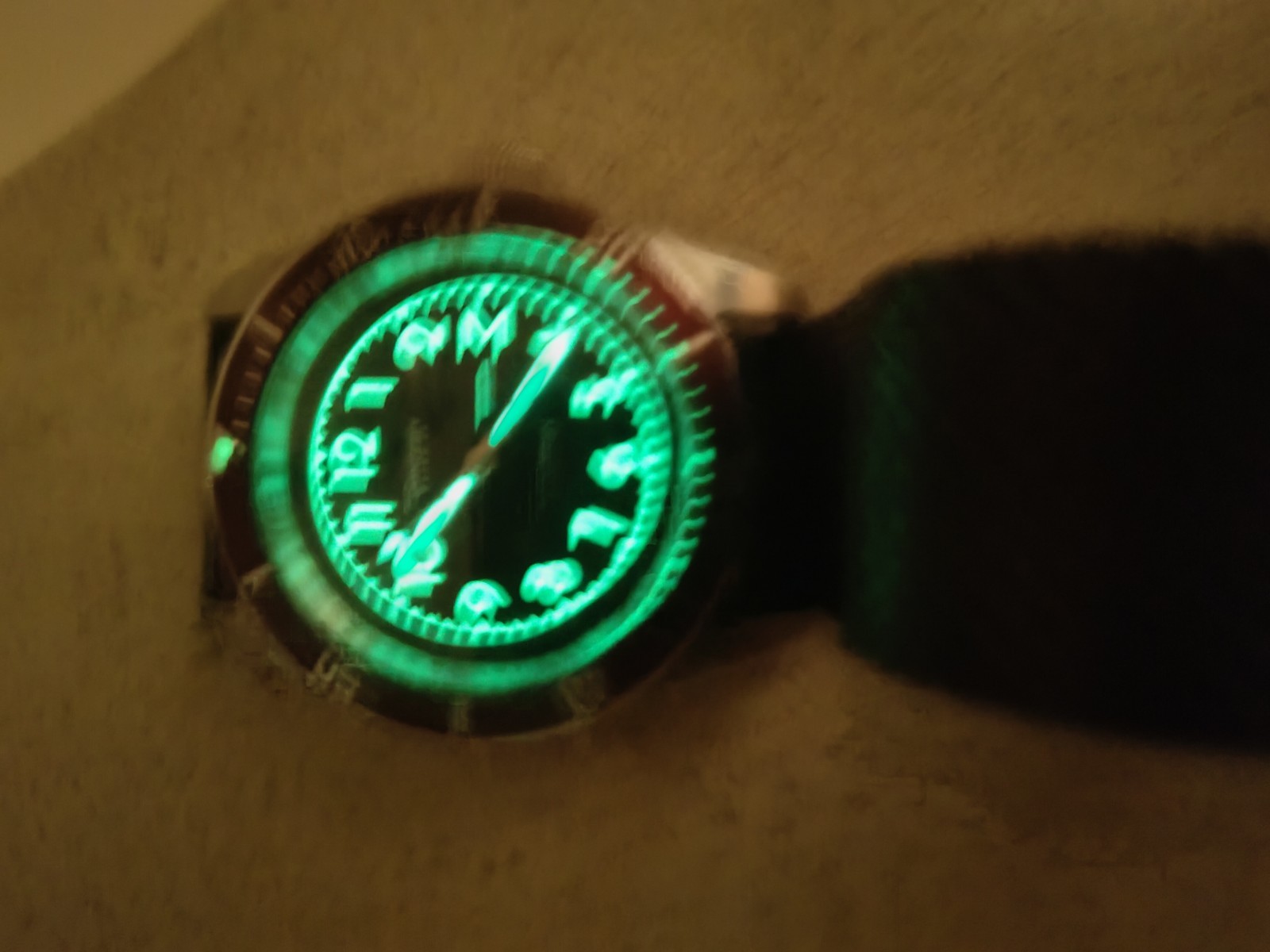 Monterey Blackstream X Luna Automatic 41 MM Diver Lume Monster Extra Strap
