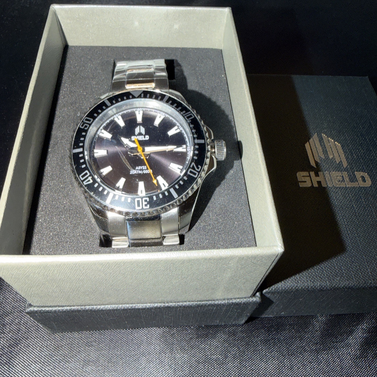 Shield Abyss Bracelet Watch Screw-Down Crown and Crown Protector Case Design
