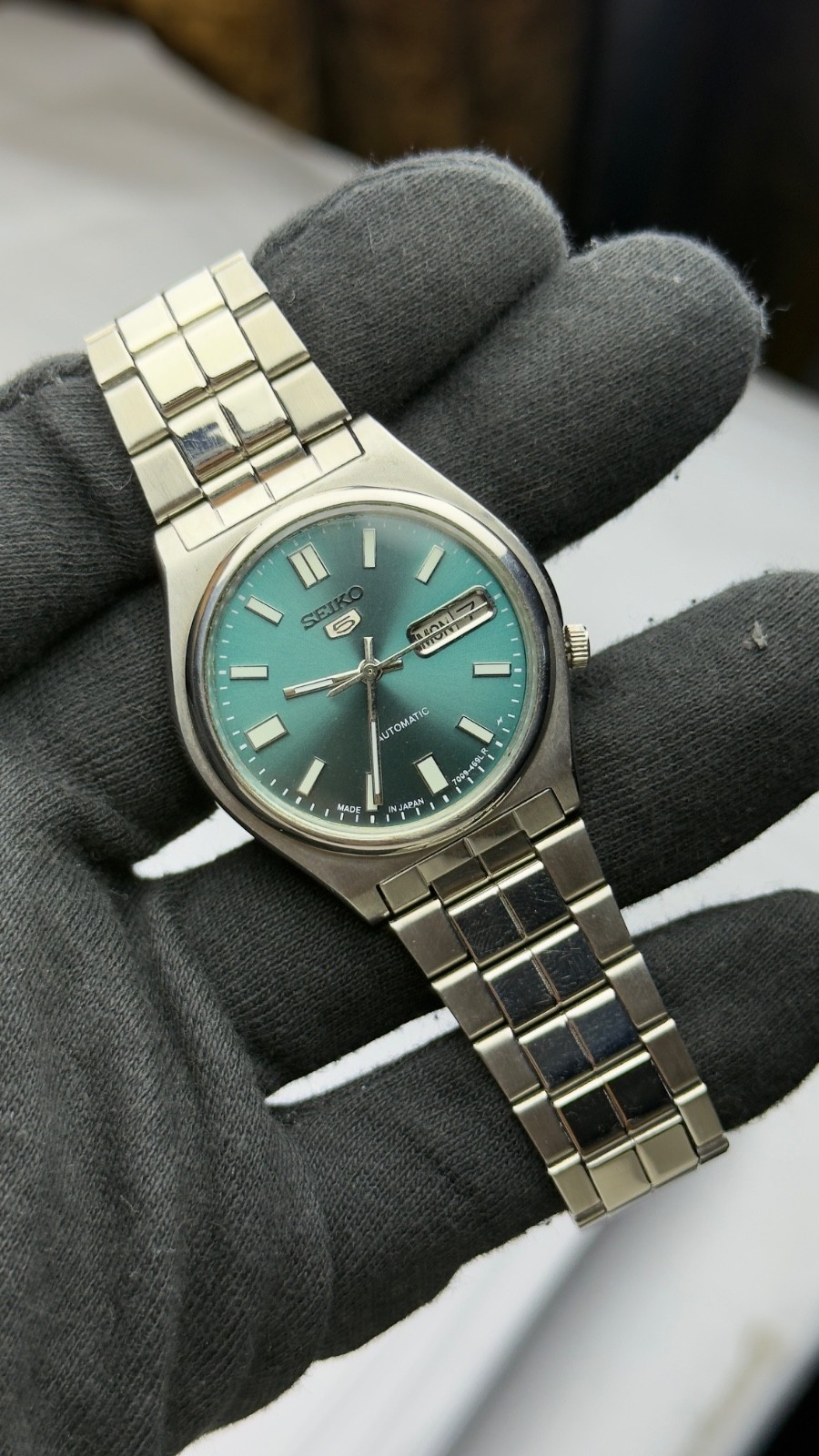 Lot of 4 Vintage Seiko 5 Automatic Day-Date Men’s Japanese Watche 7009